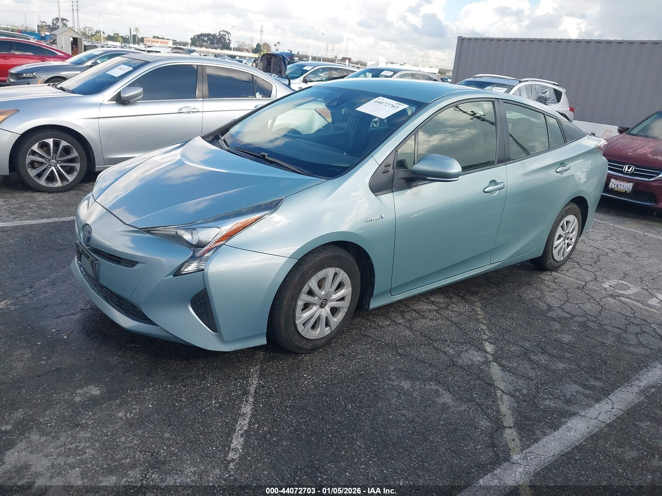 TOYOTA PRIUS image 2