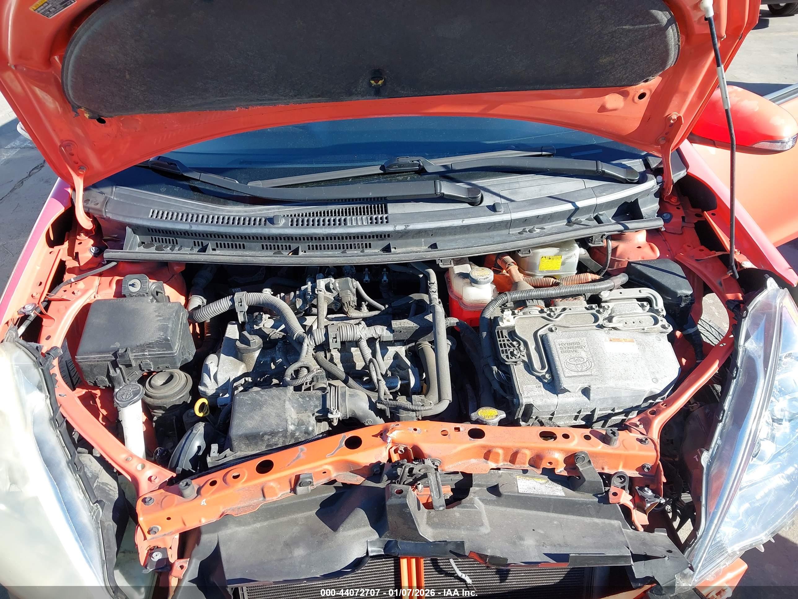 TOYOTA PRIUS image 10