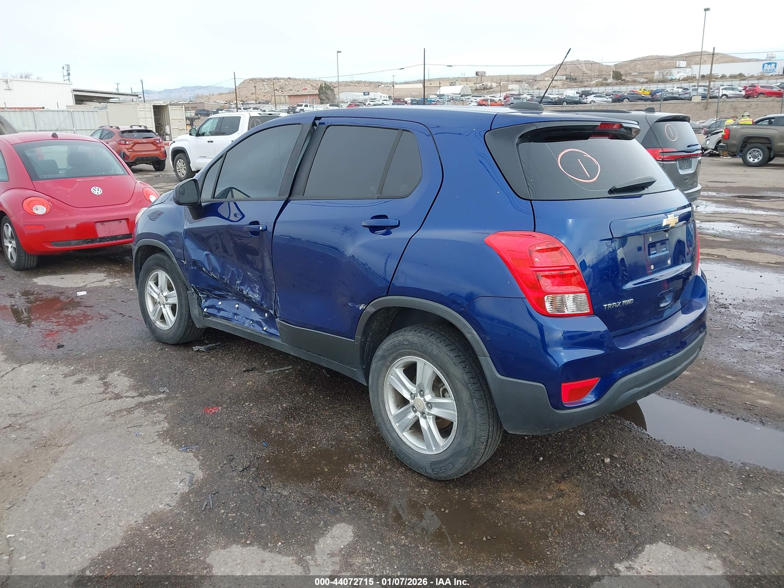 CHEVROLET TRAX image 3