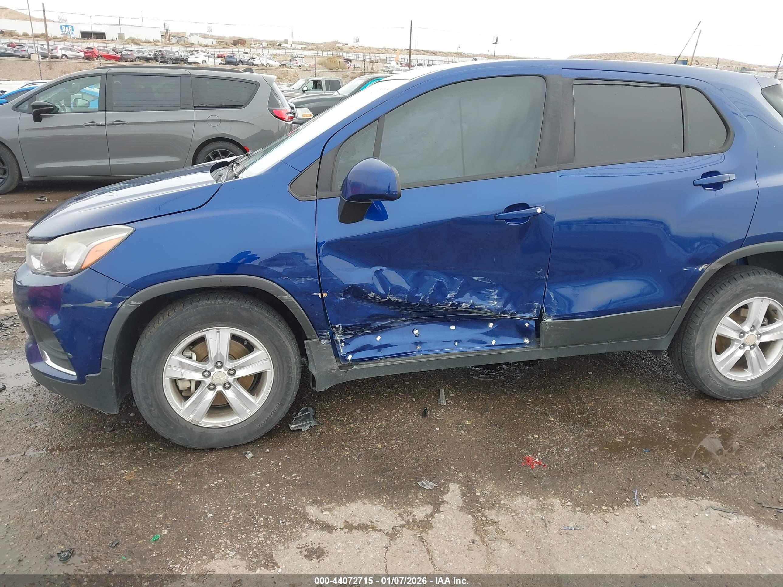 CHEVROLET TRAX image 6
