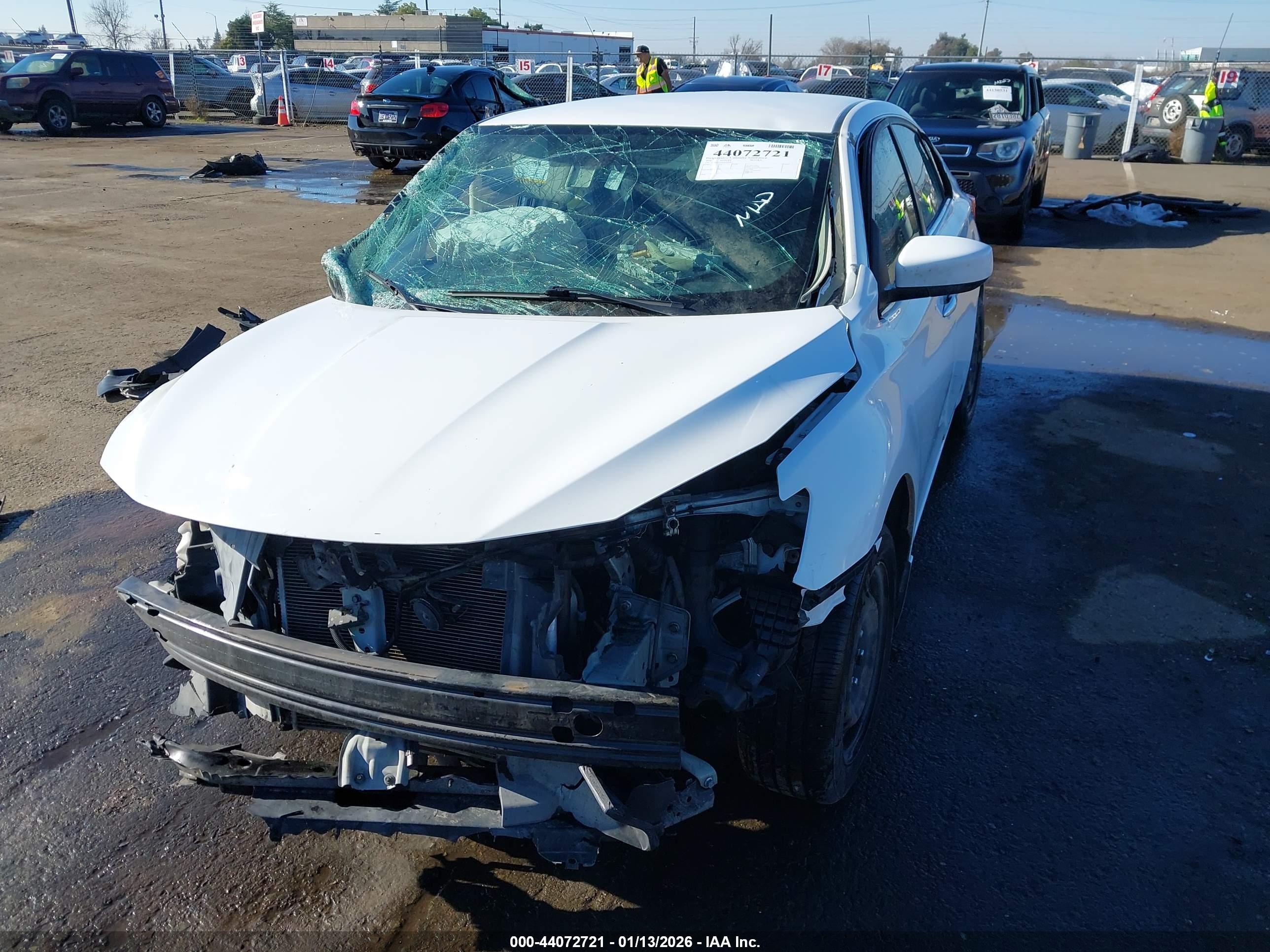 NISSAN SENTRA image 2