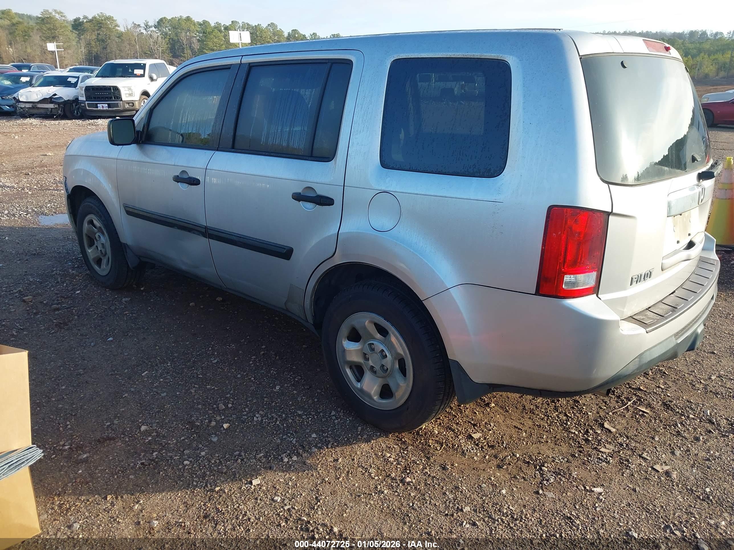 HONDA PILOT image 3