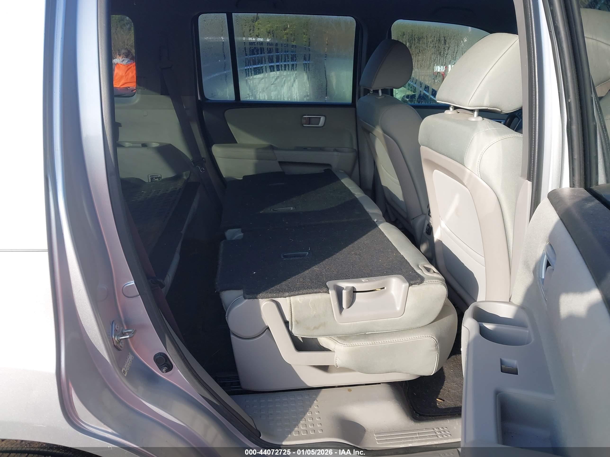 HONDA PILOT image 8