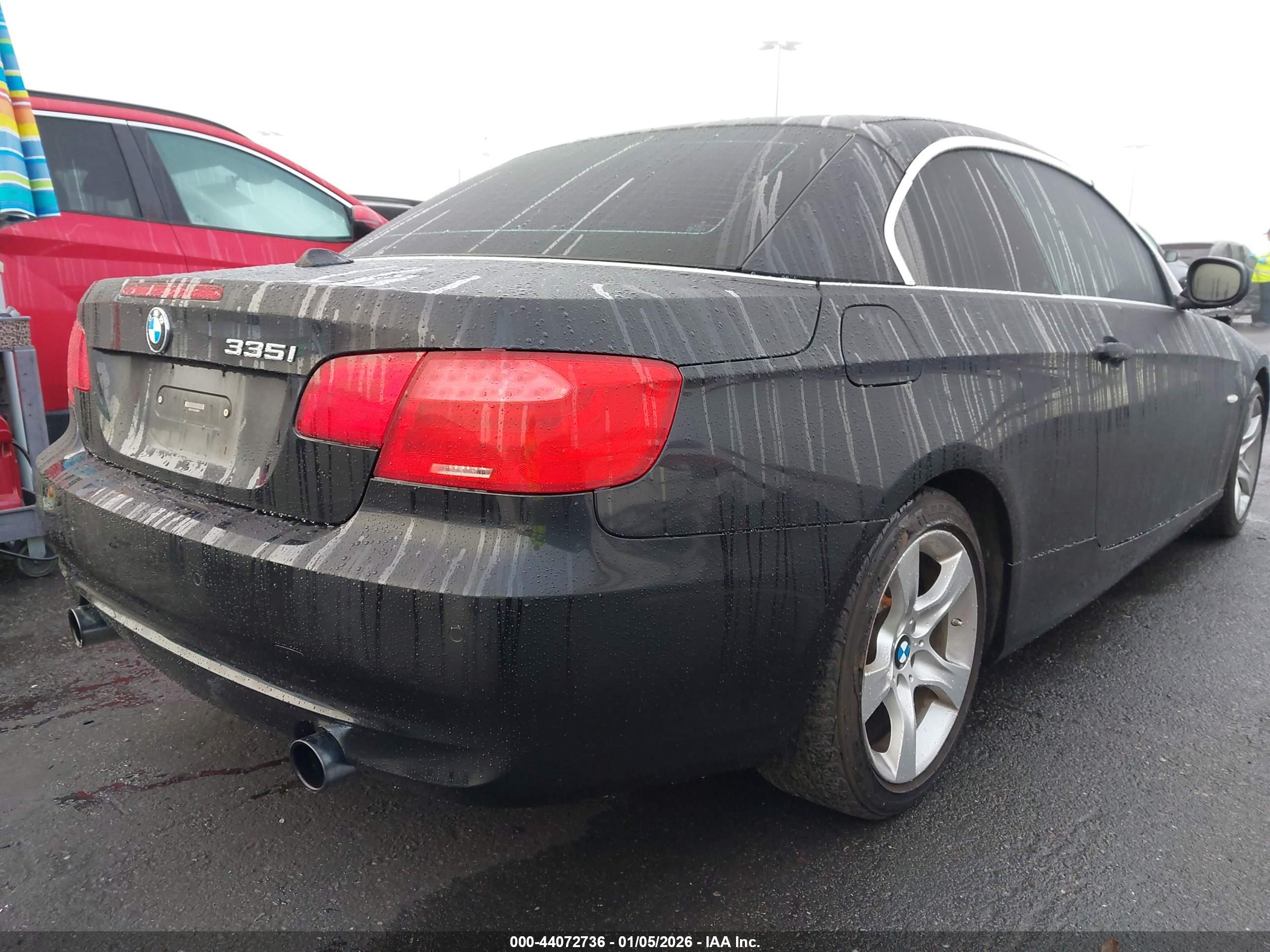 BMW 335I image 4