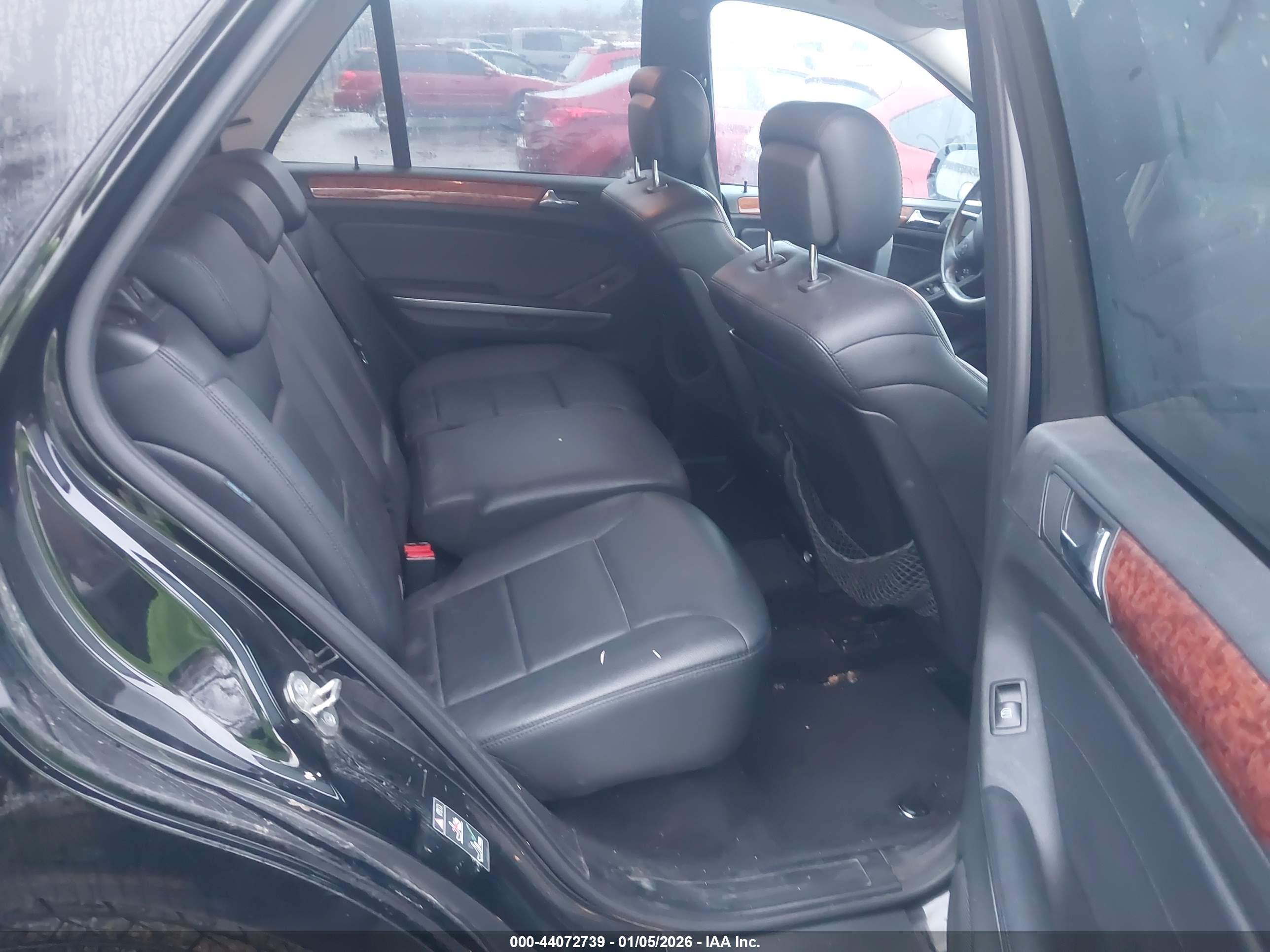 MERCEDES-BENZ ML image 8