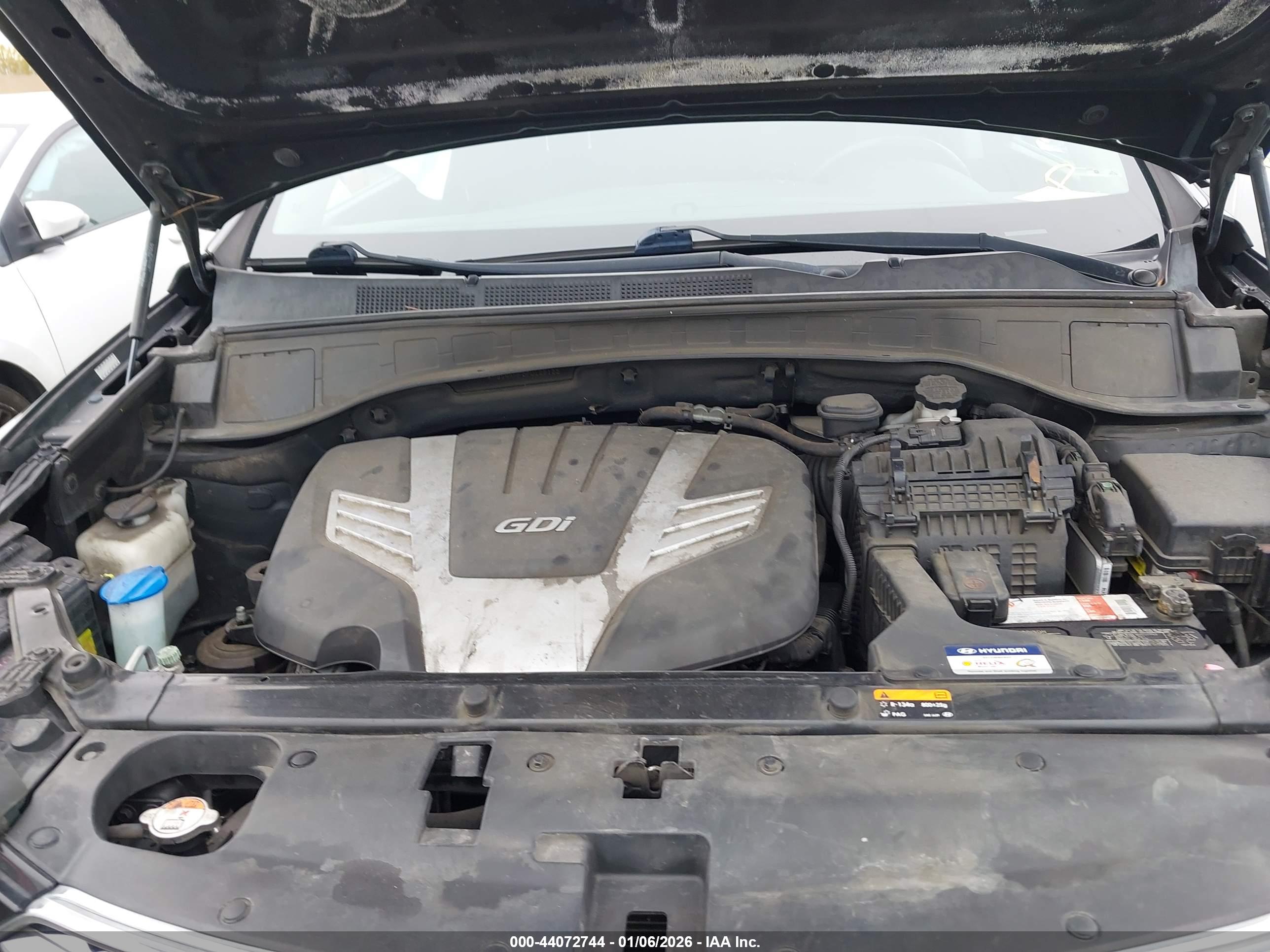 HYUNDAI SANTA image 10