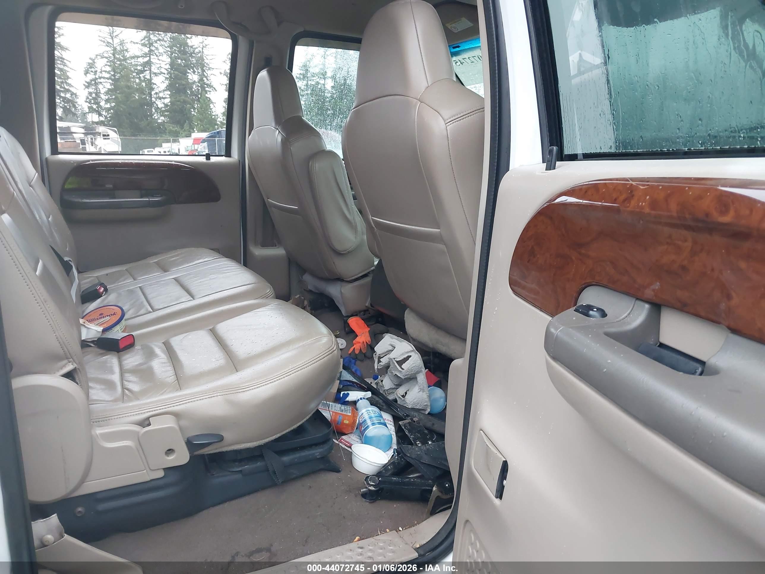 FORD F-250 image 8