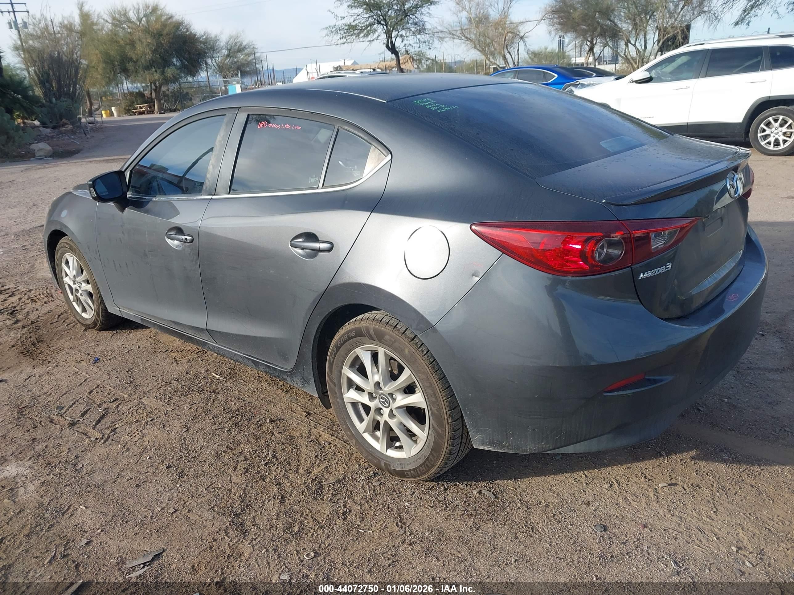 MAZDA MAZDA3 image 3
