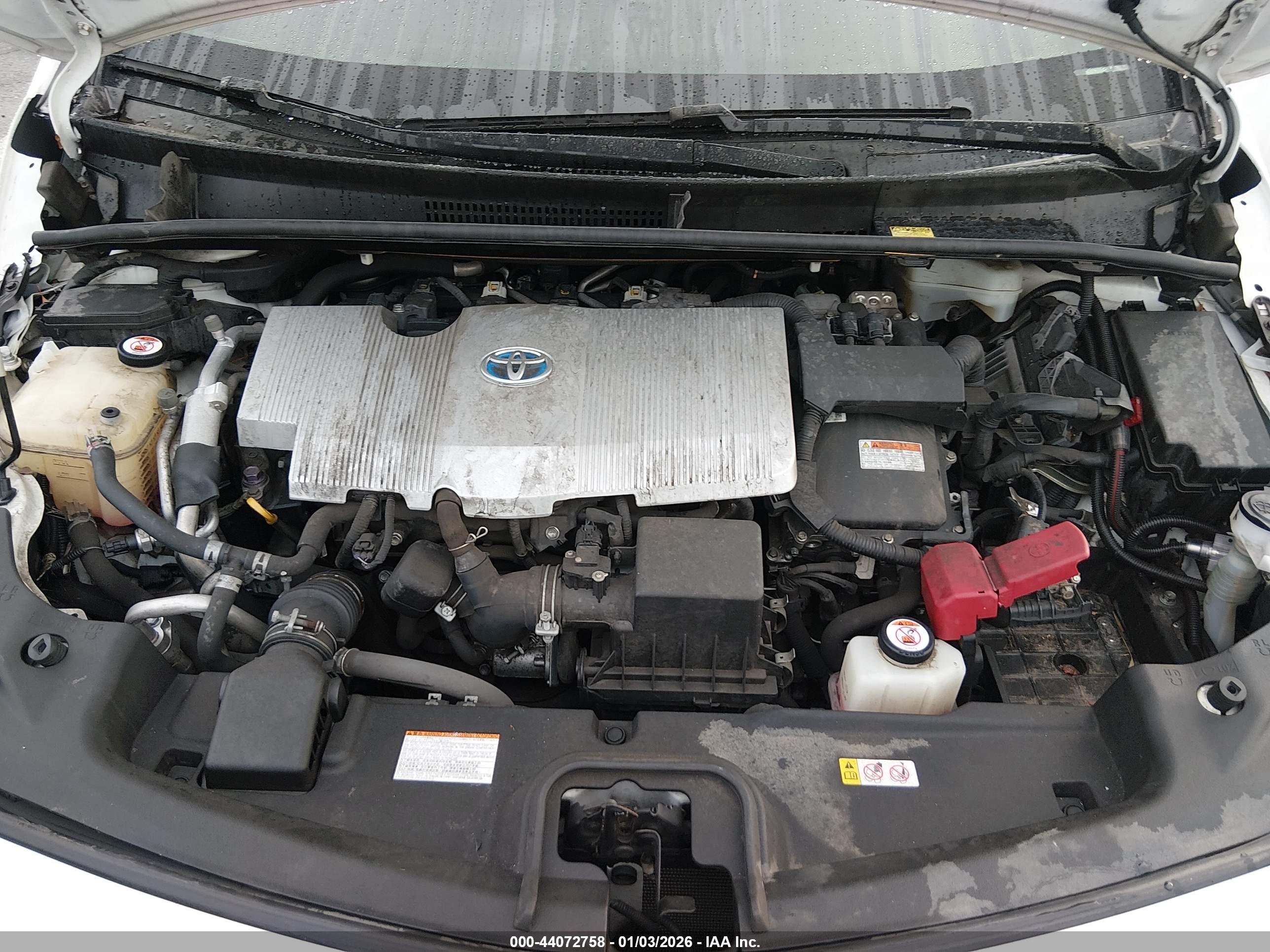 TOYOTA PRIUS image 10