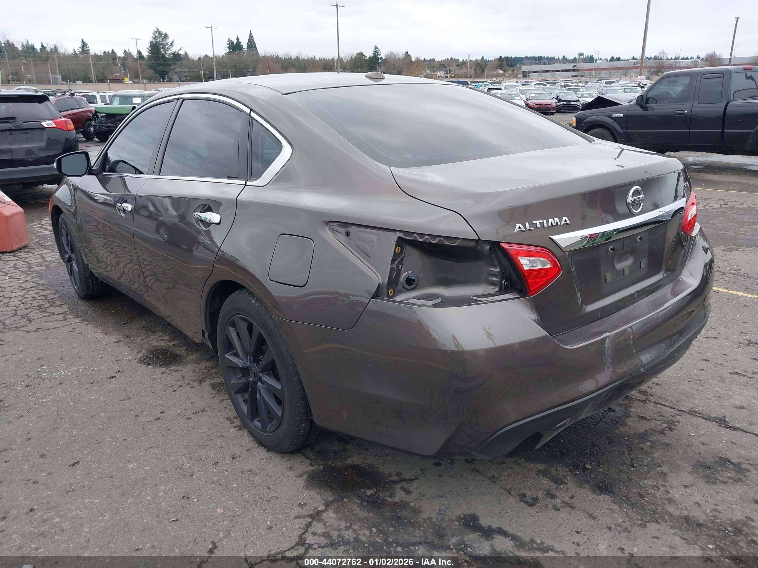 NISSAN ALTIMA image 3