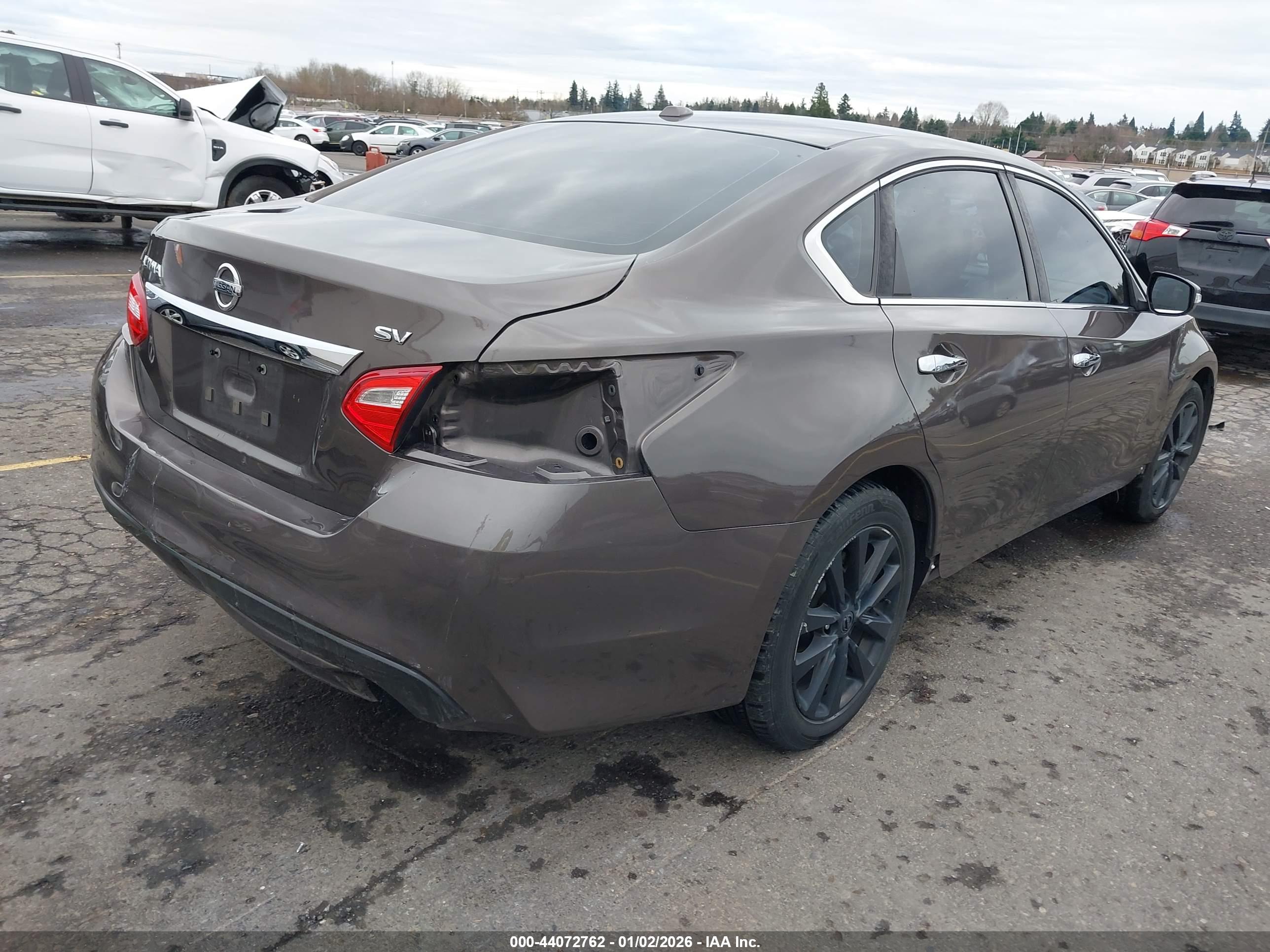 NISSAN ALTIMA image 4