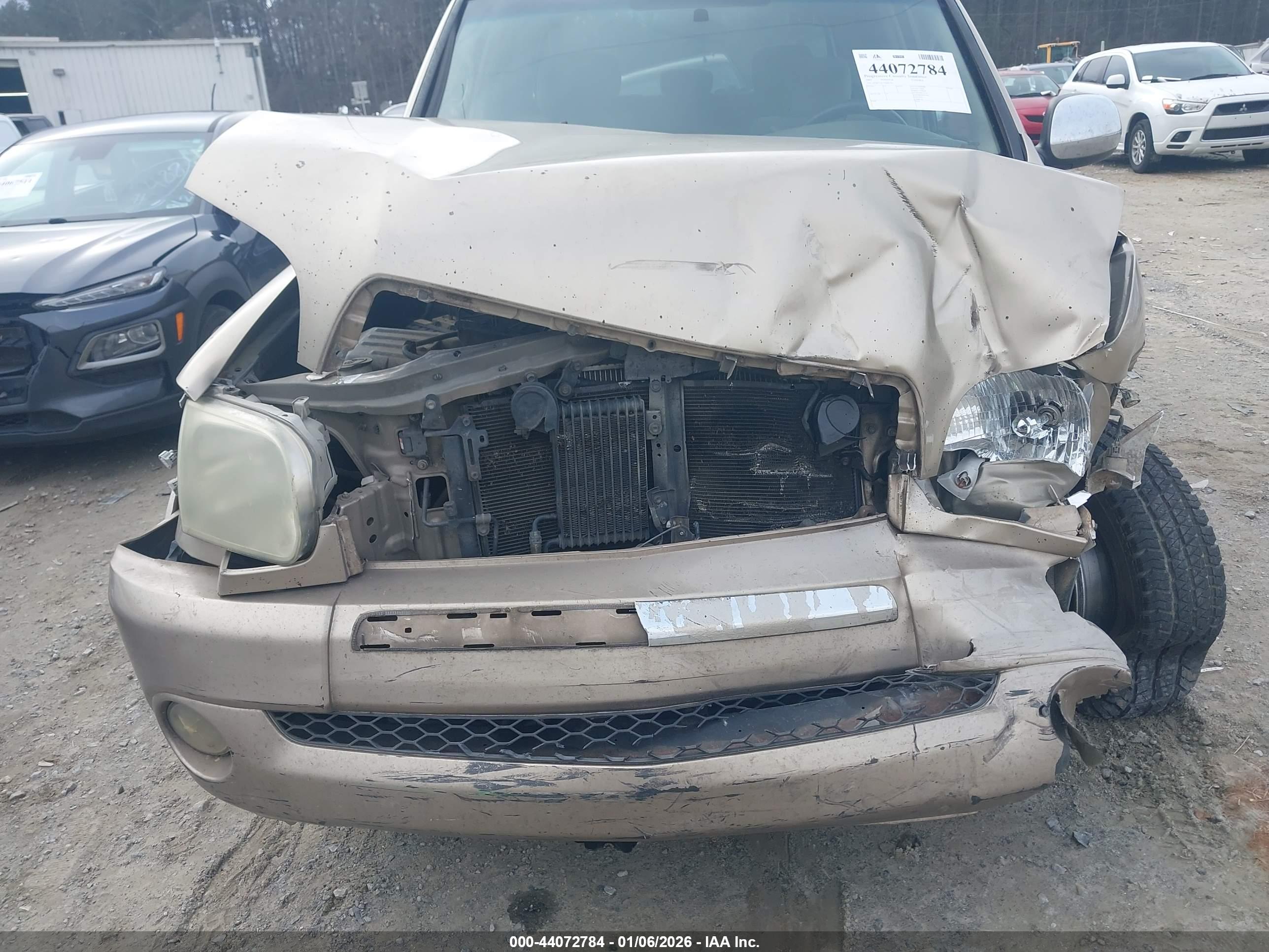 TOYOTA TUNDRA image 6