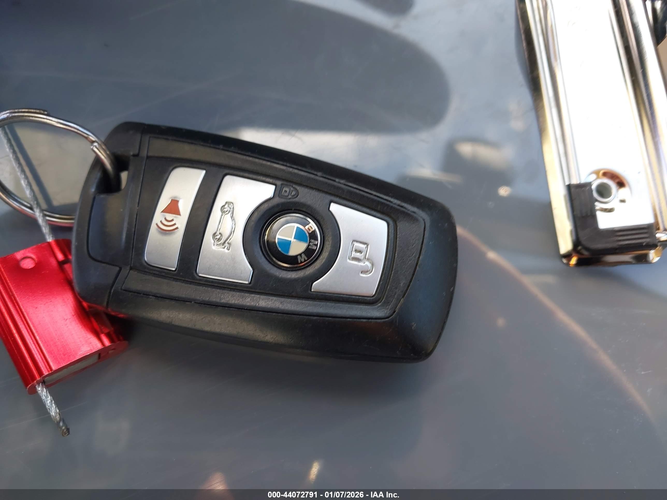 BMW 528I image 11