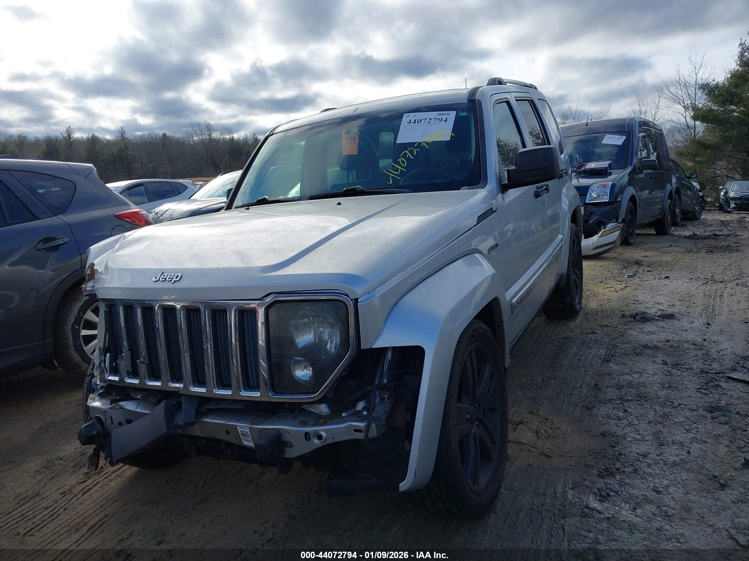 JEEP LIBERTY image 2