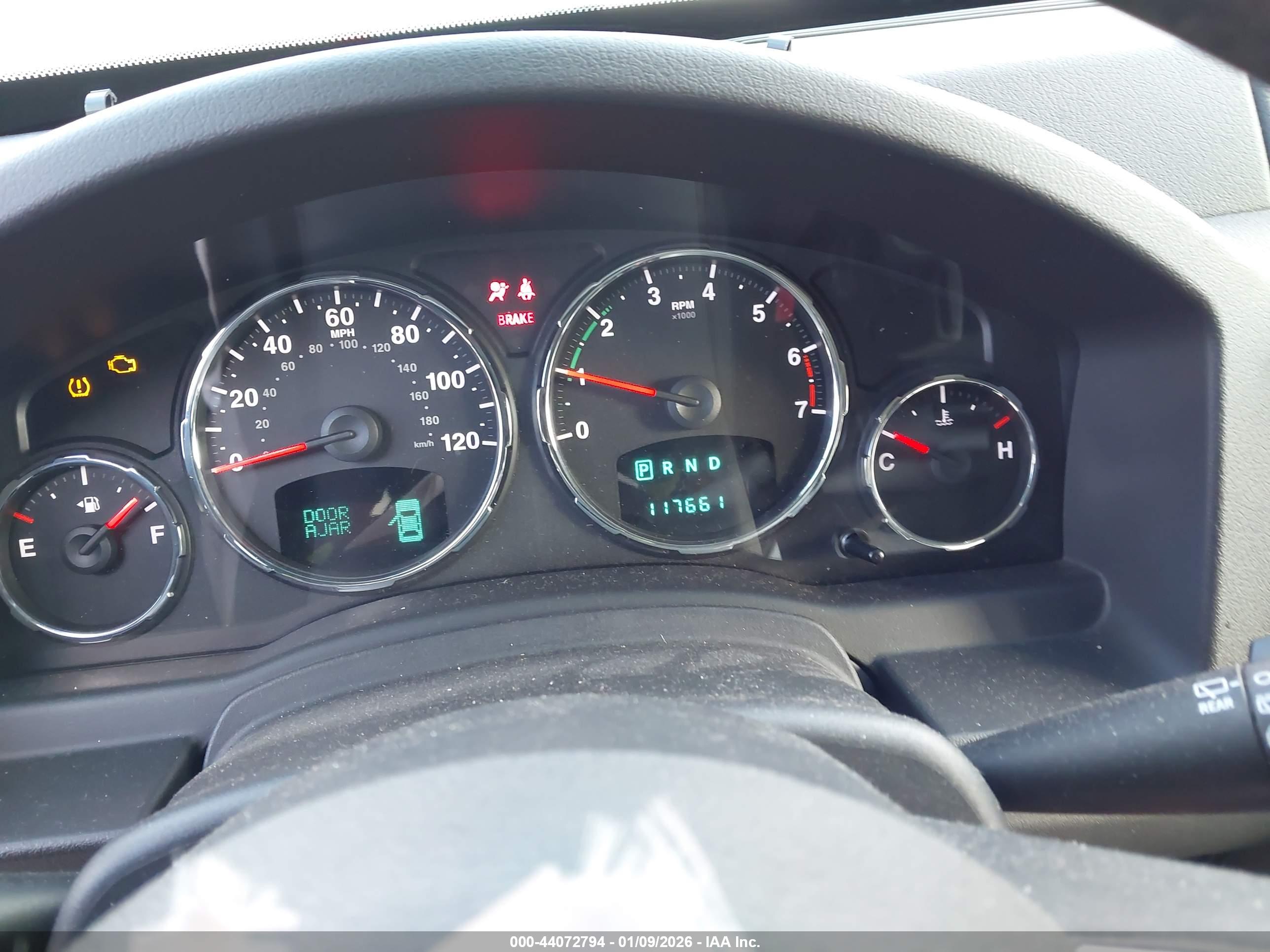 JEEP LIBERTY image 7