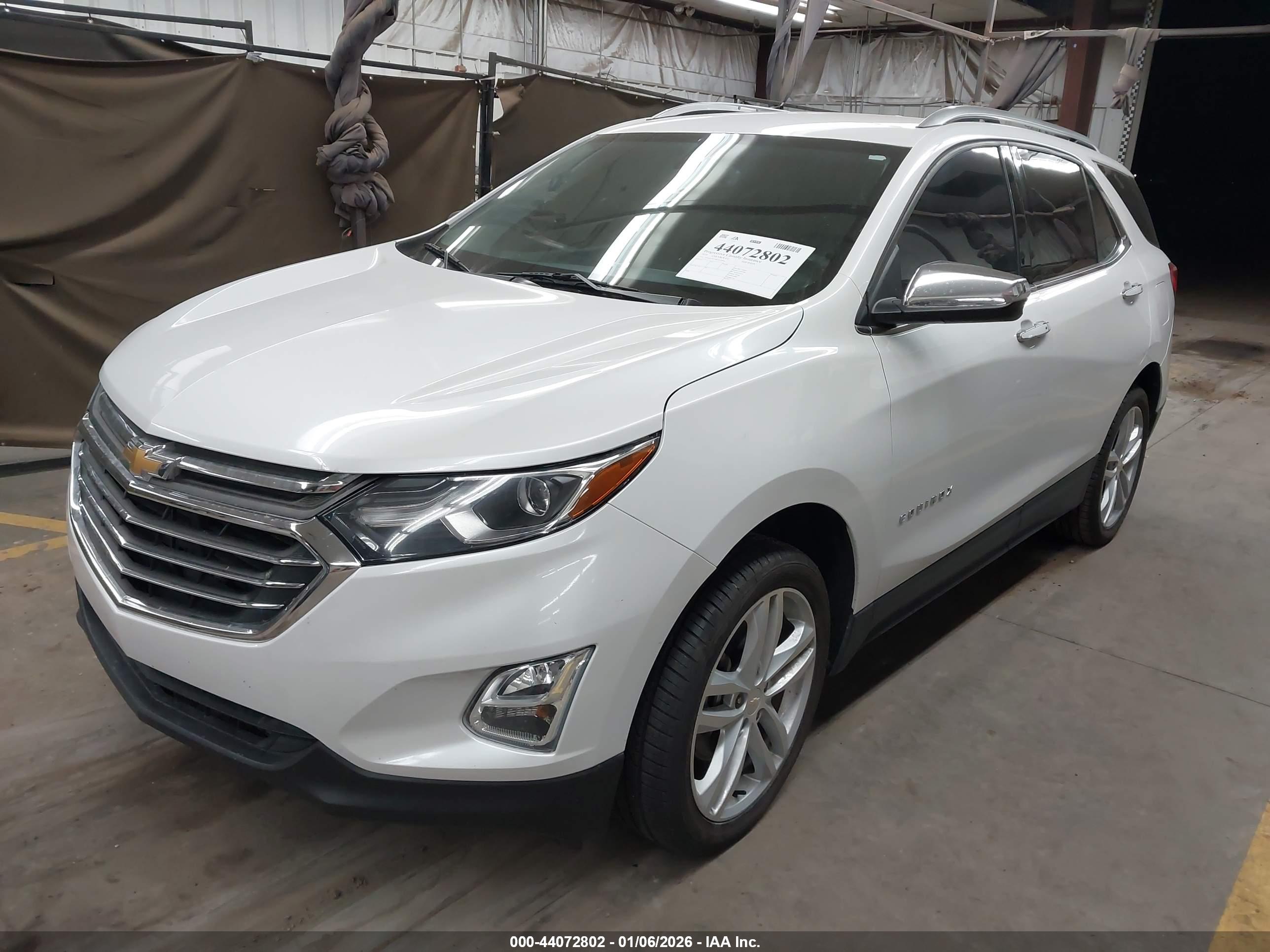 CHEVROLET EQUINOX image 2