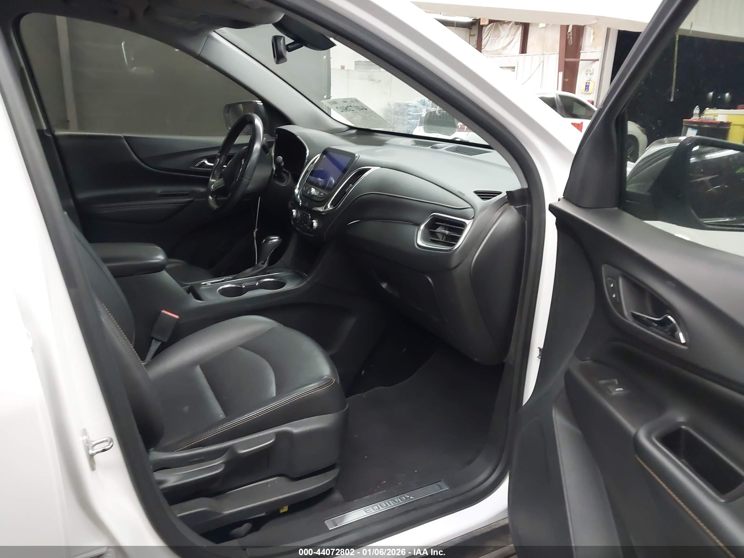 CHEVROLET EQUINOX image 5
