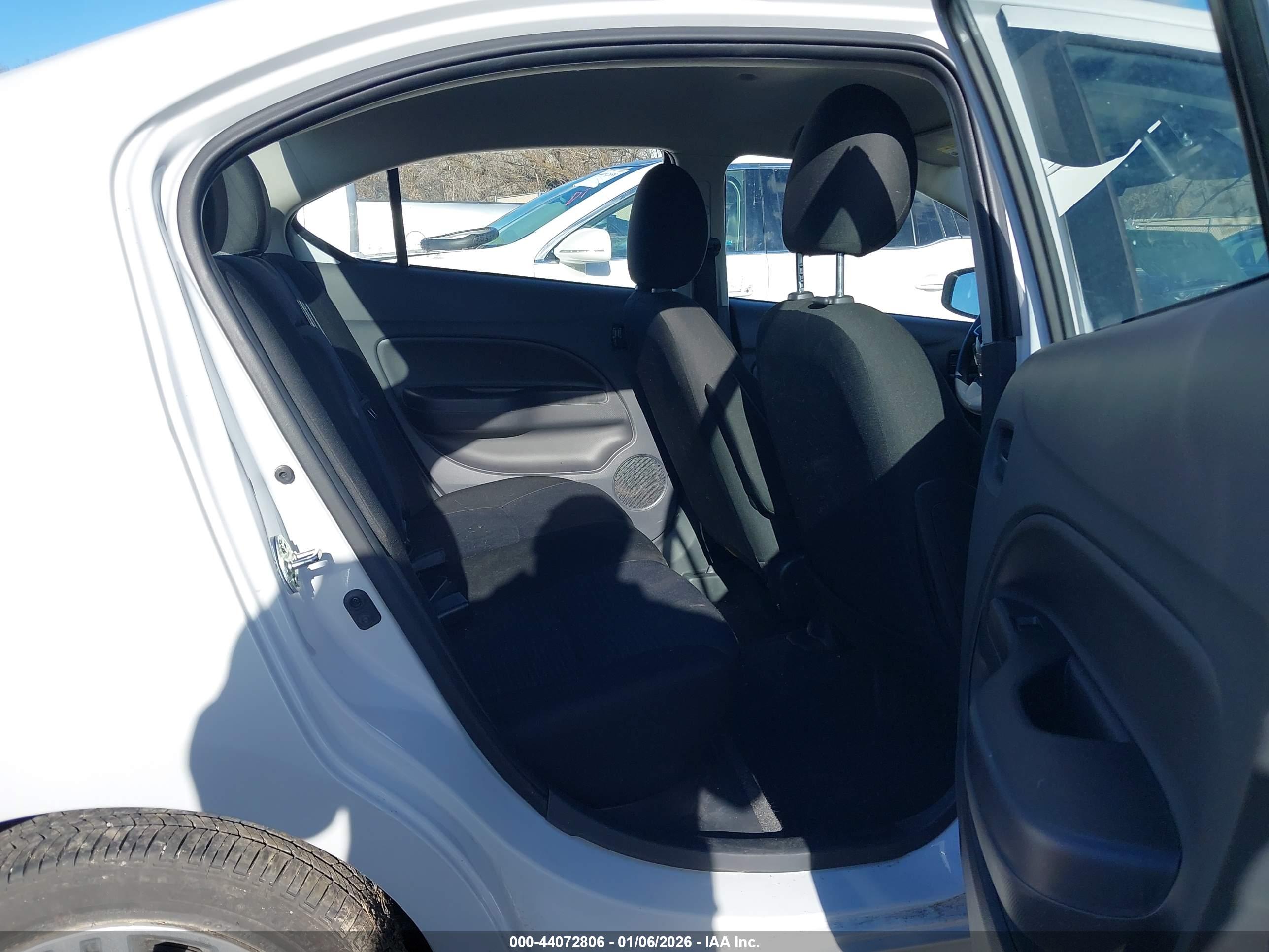 MITSUBISHI MIRAGE image 8