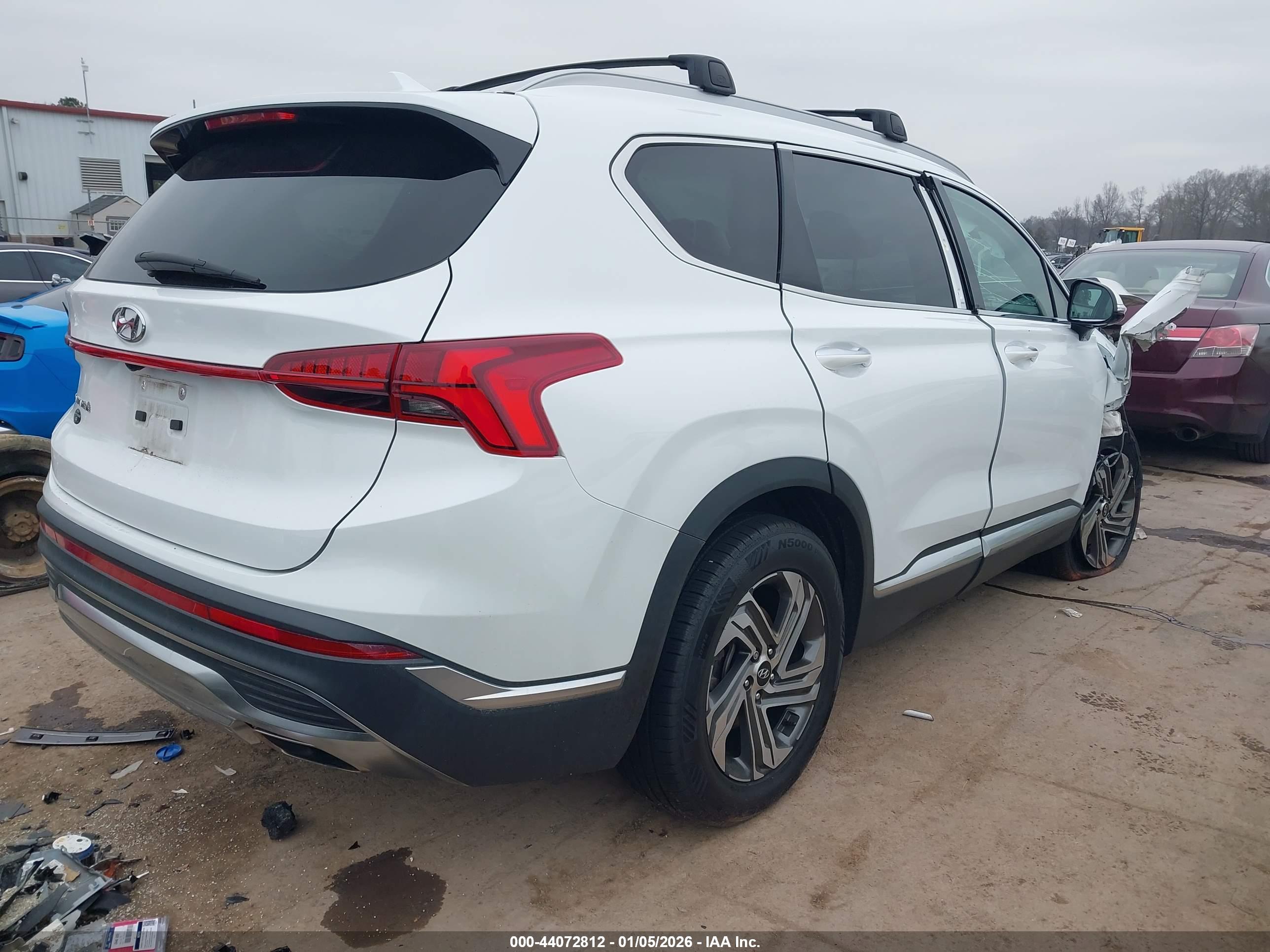 HYUNDAI SANTA image 4