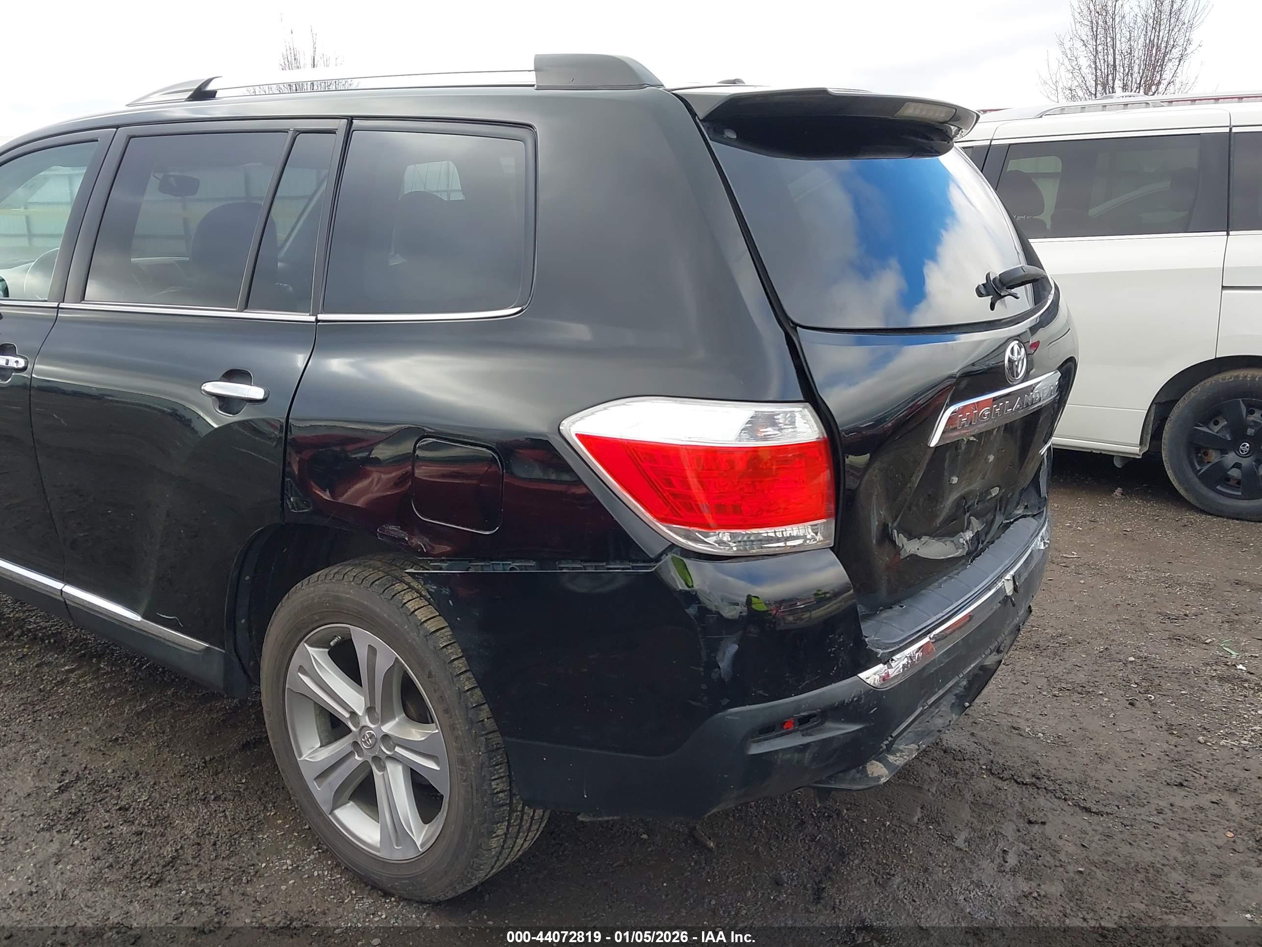 TOYOTA HIGHLANDER image 6