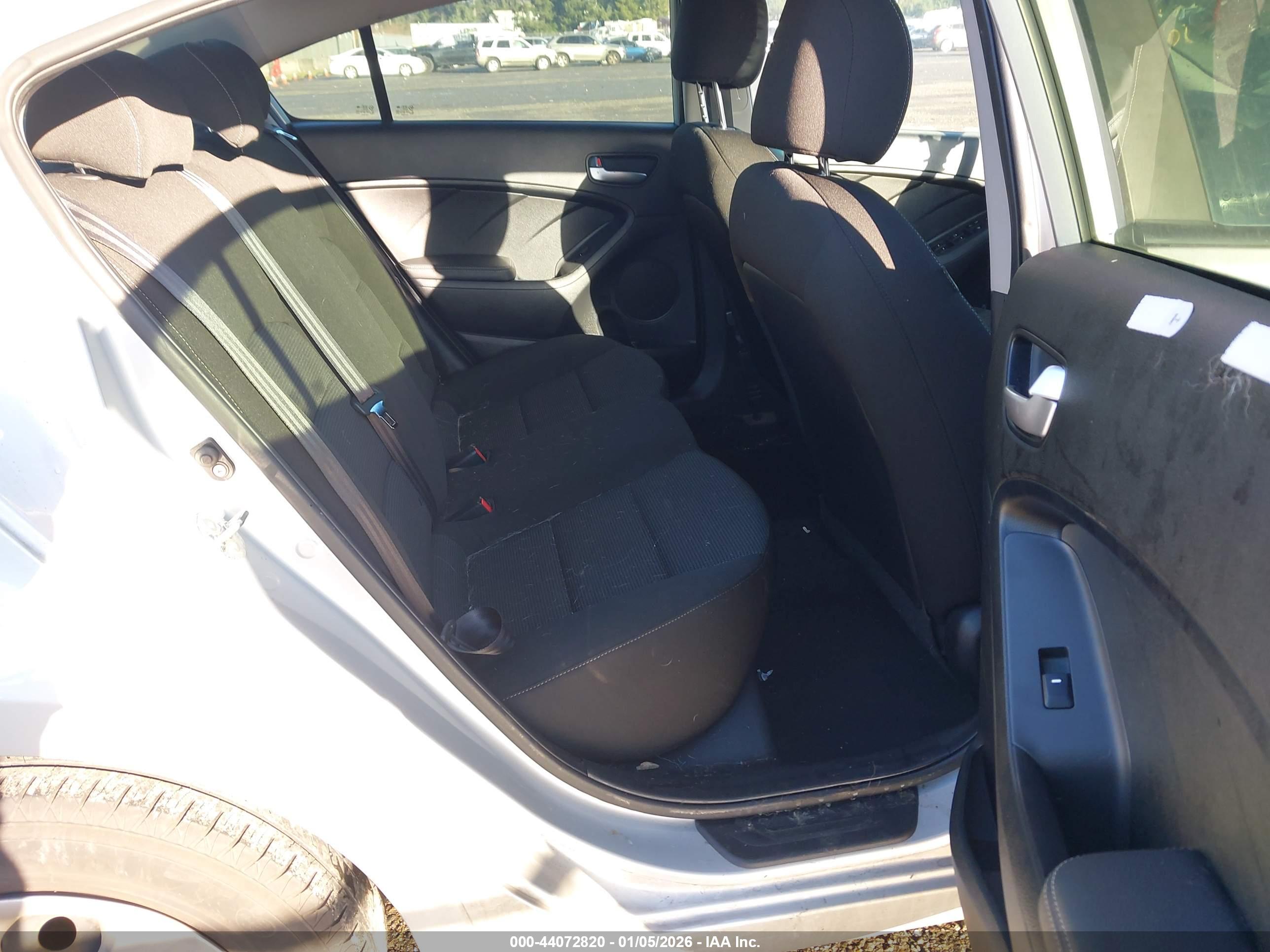 KIA FORTE image 8