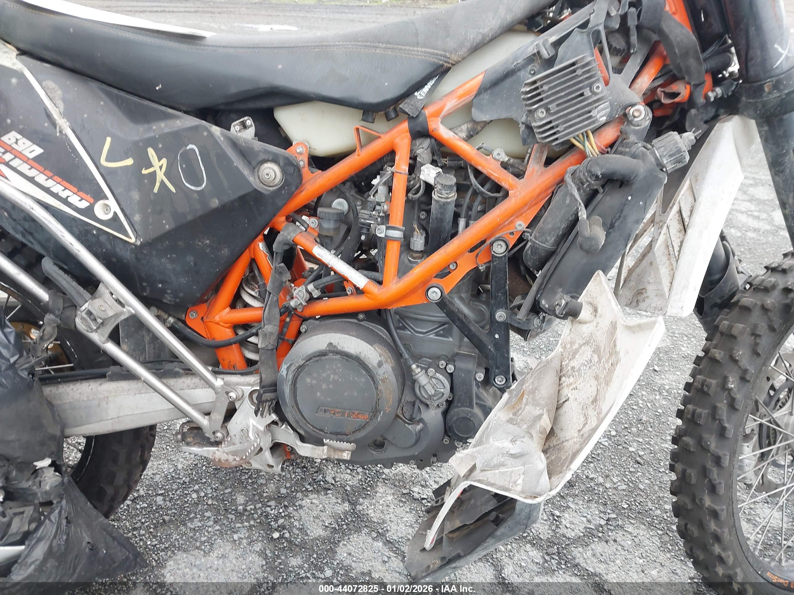 KTM 690 image 8