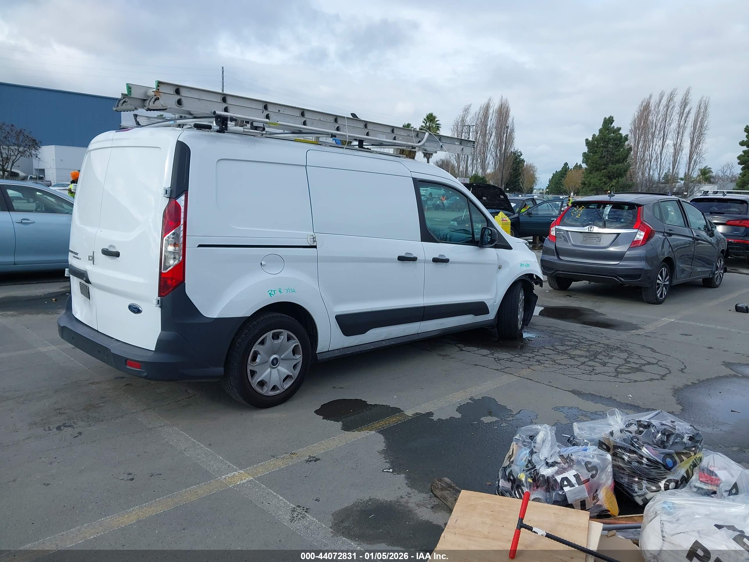FORD TRANSIT image 4