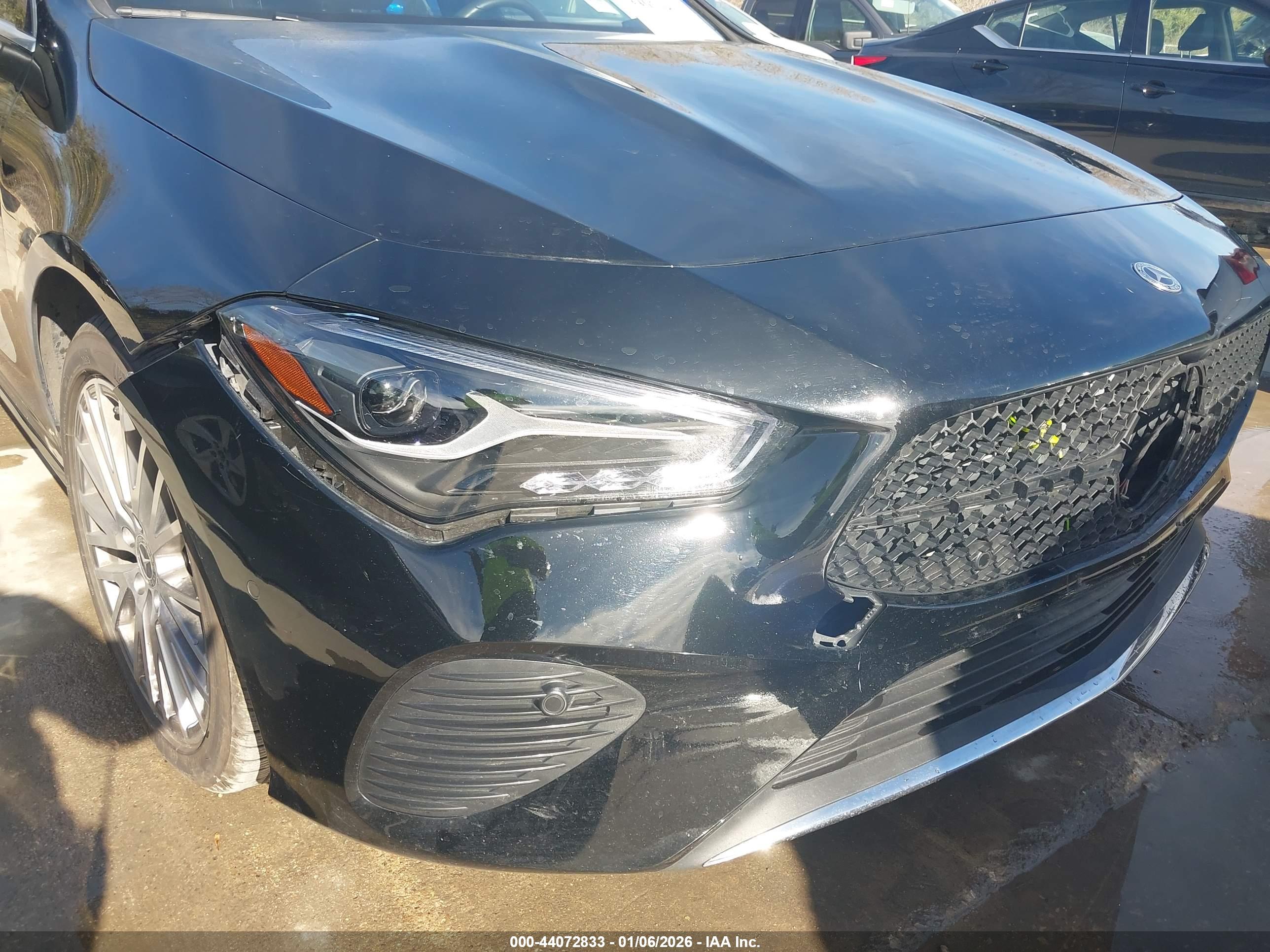 MERCEDES-BENZ CLA image 6