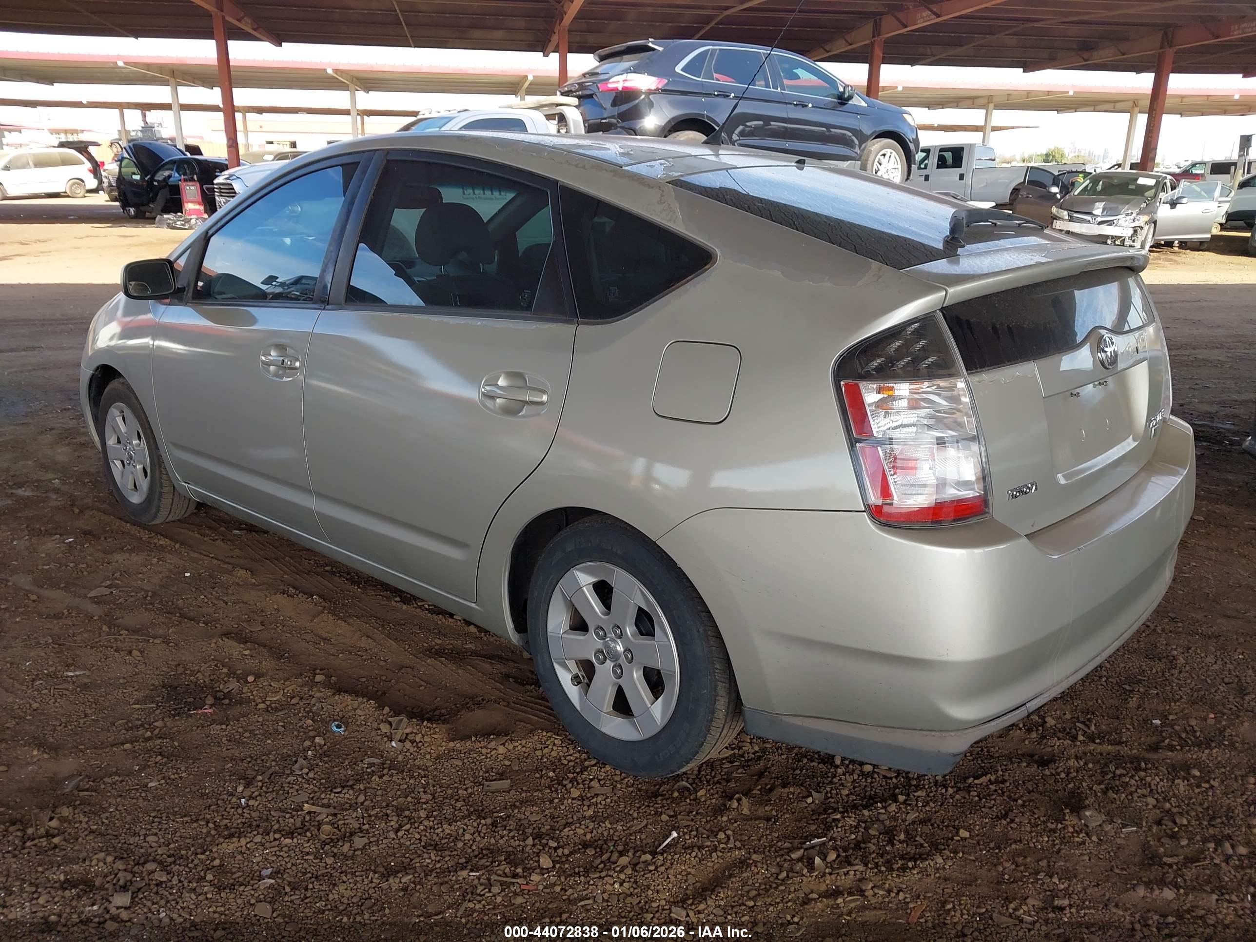 TOYOTA PRIUS image 3