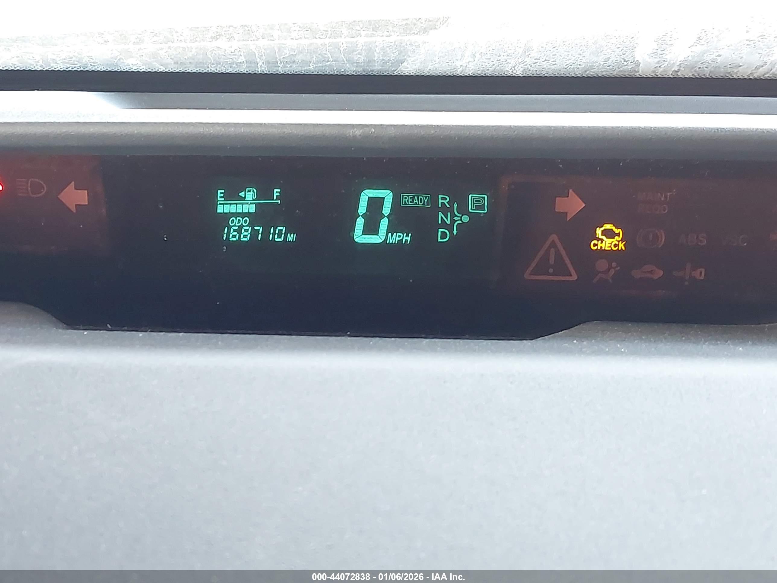 TOYOTA PRIUS image 7