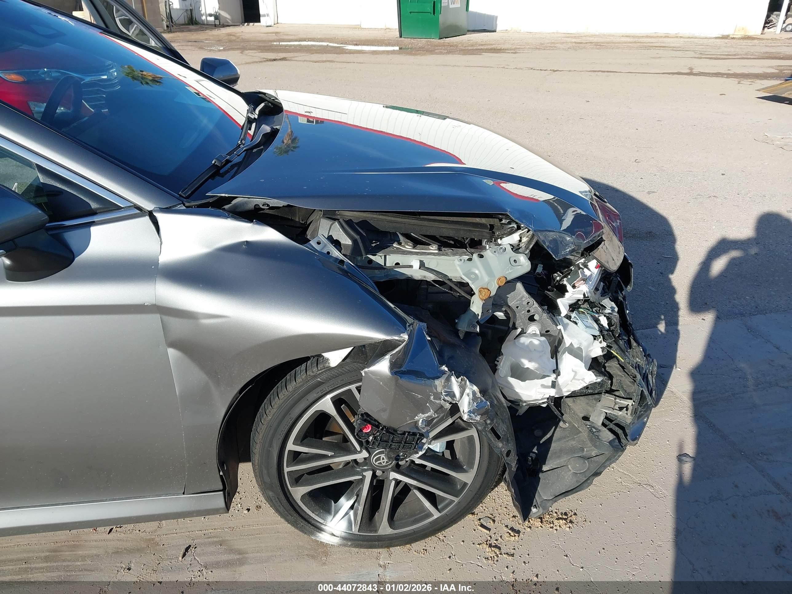 TOYOTA CAMRY image 6