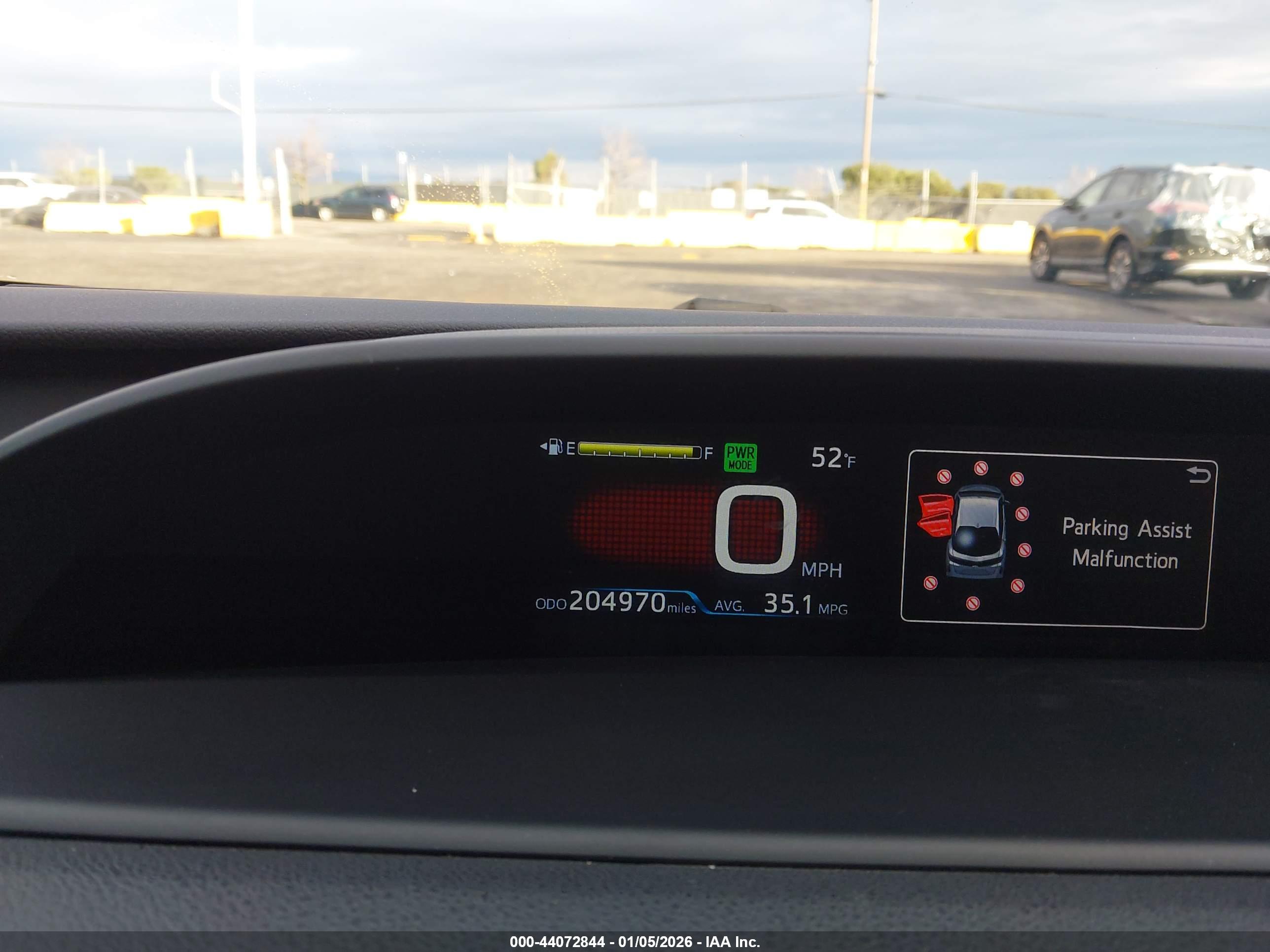 TOYOTA PRIUS image 7