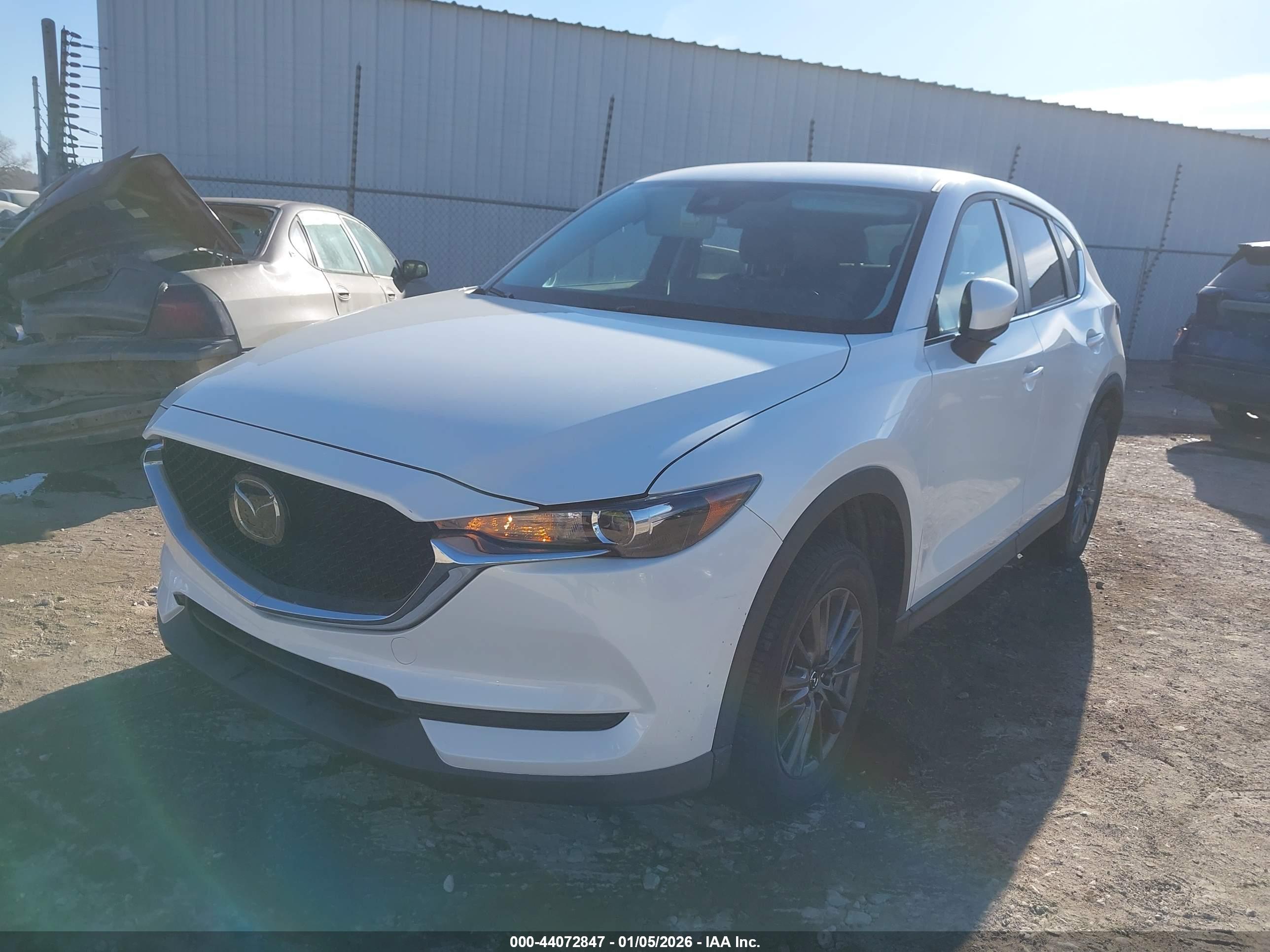 MAZDA CX-5 image 2