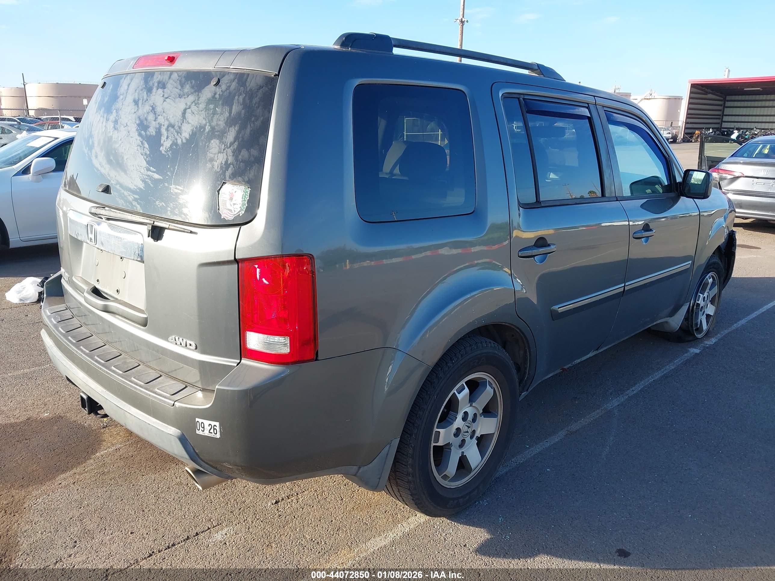 HONDA PILOT image 4