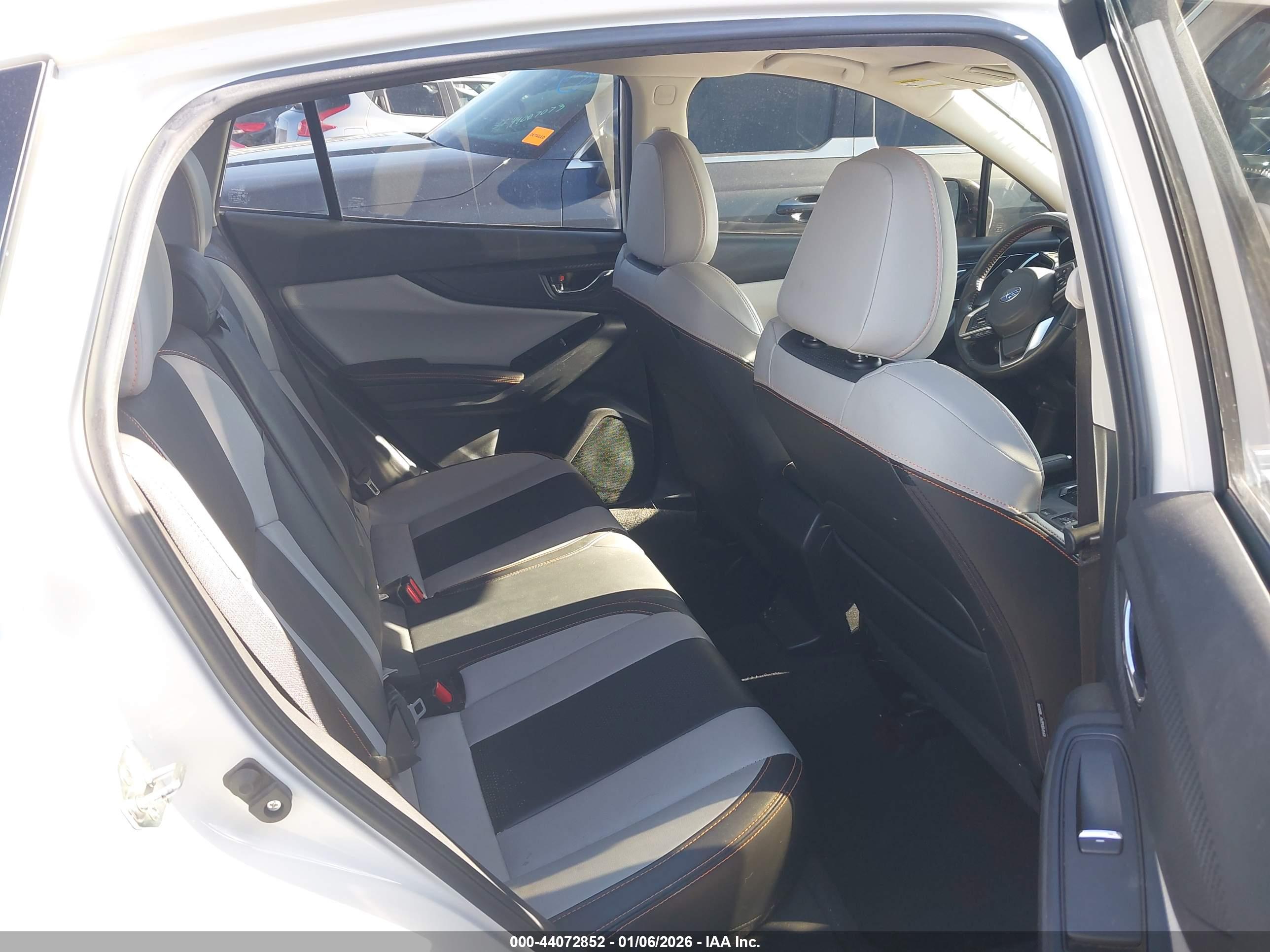 SUBARU CROSSTREK image 8