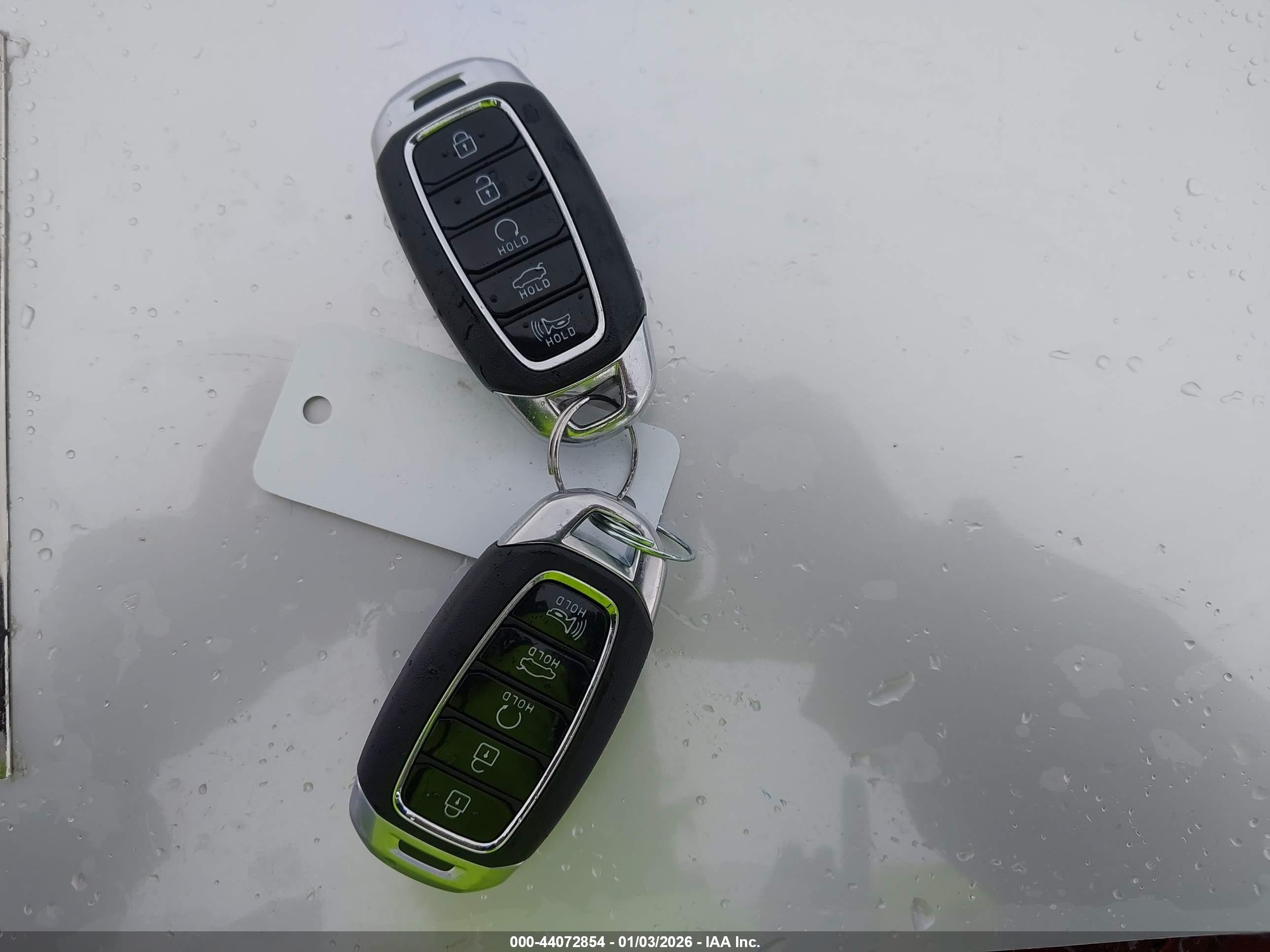 HYUNDAI ELANTRA image 11