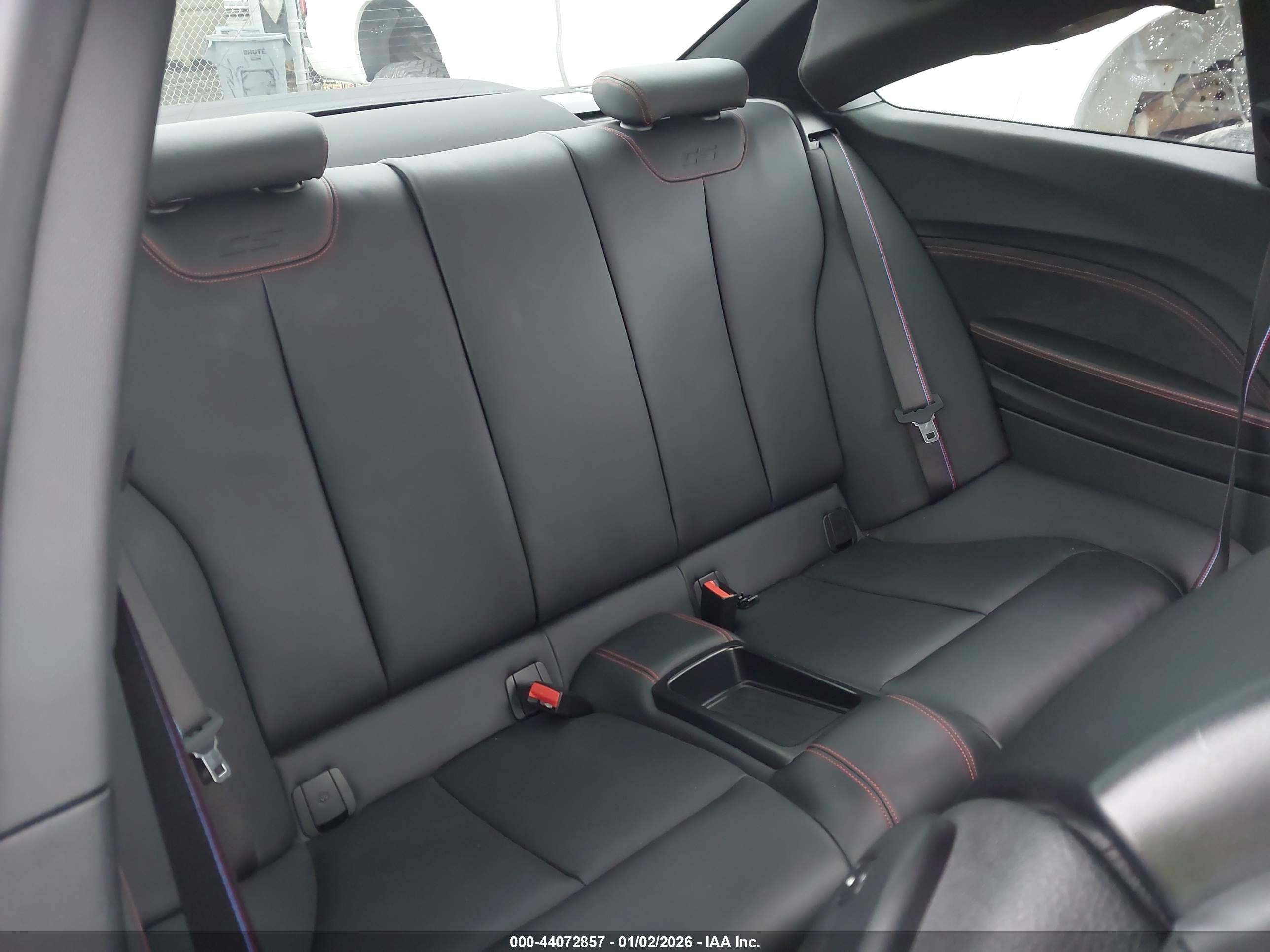 BMW M2 image 8