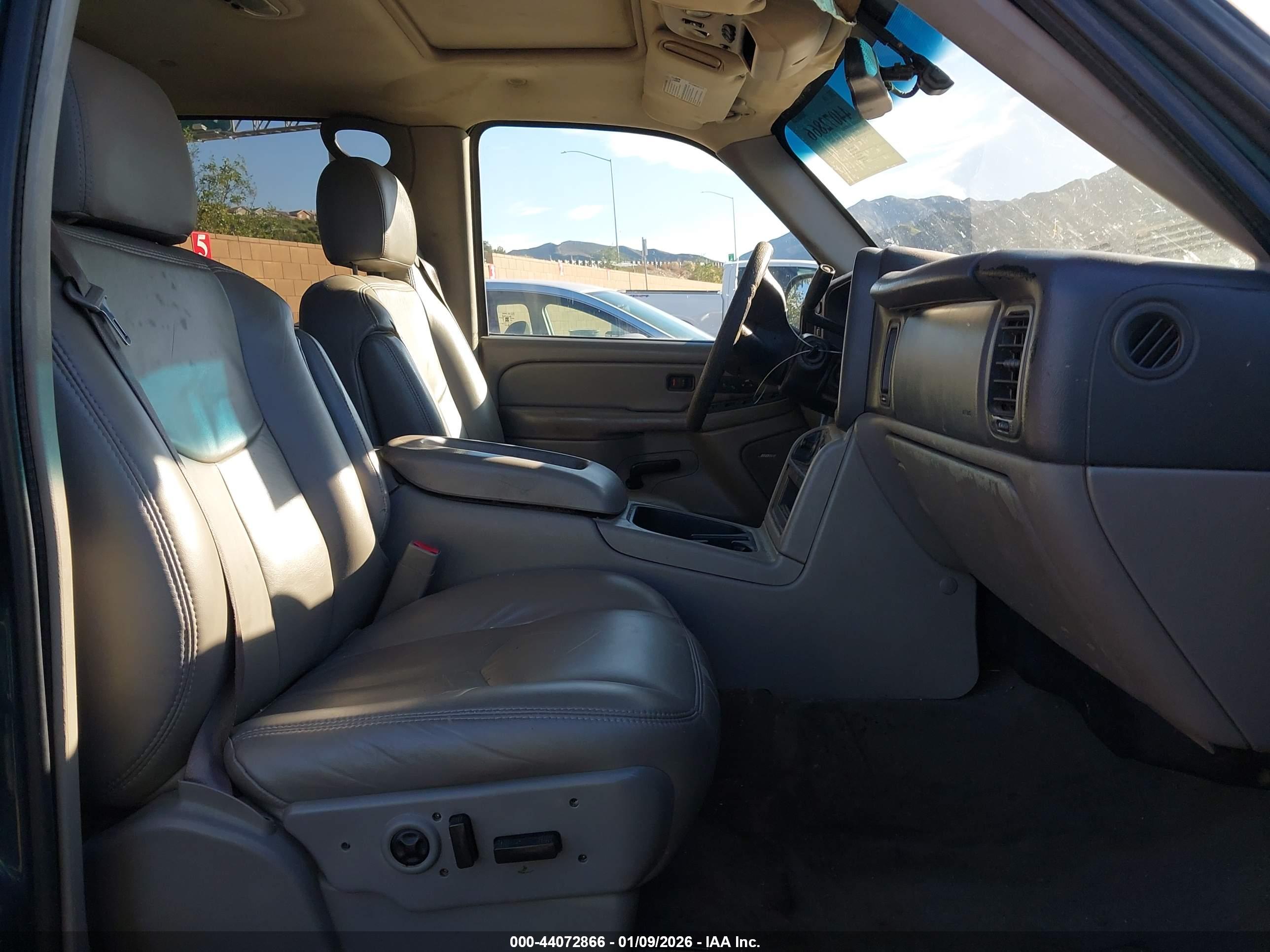 CHEVROLET AVALANCHE image 5