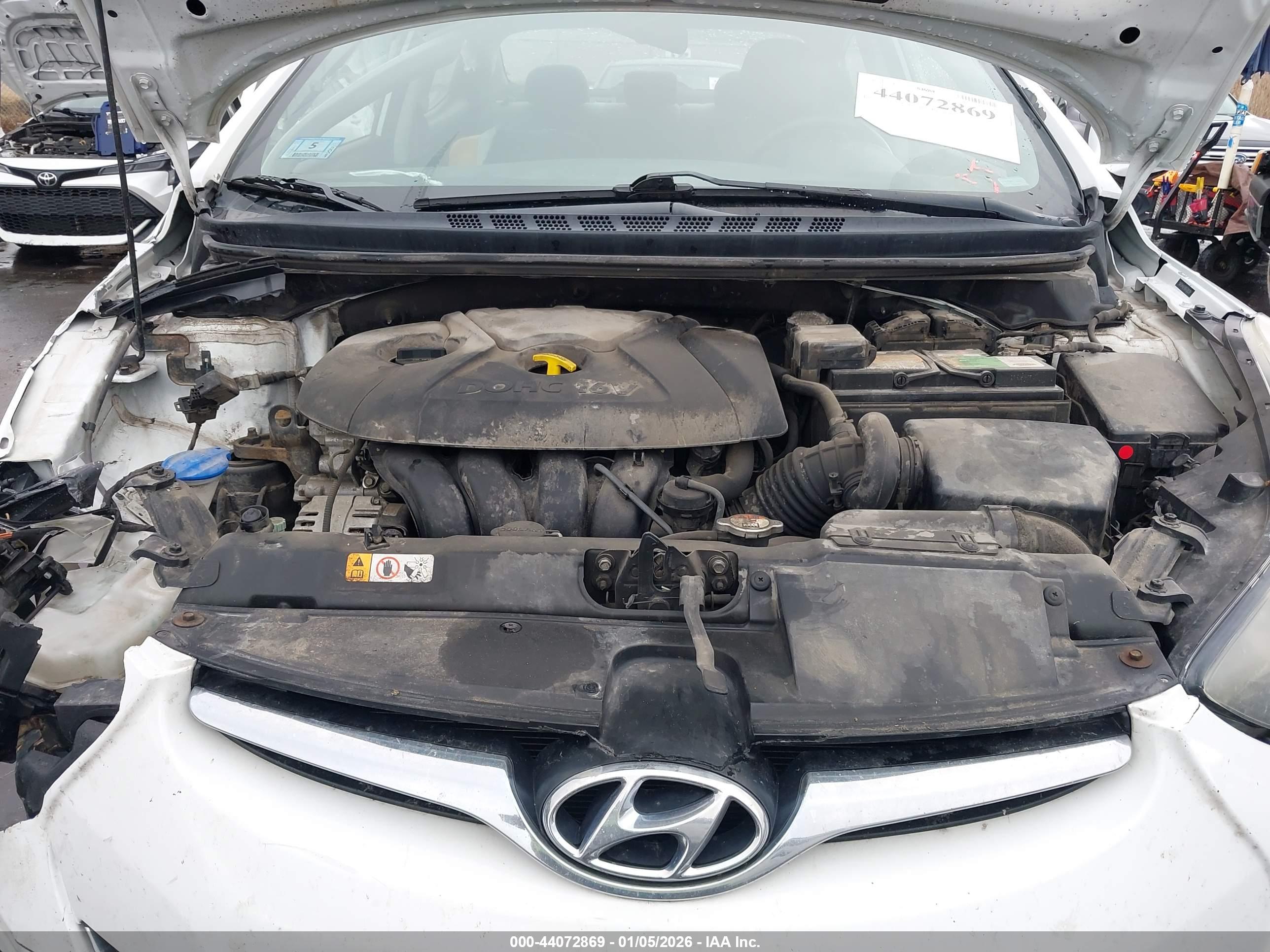 HYUNDAI ELANTRA image 10
