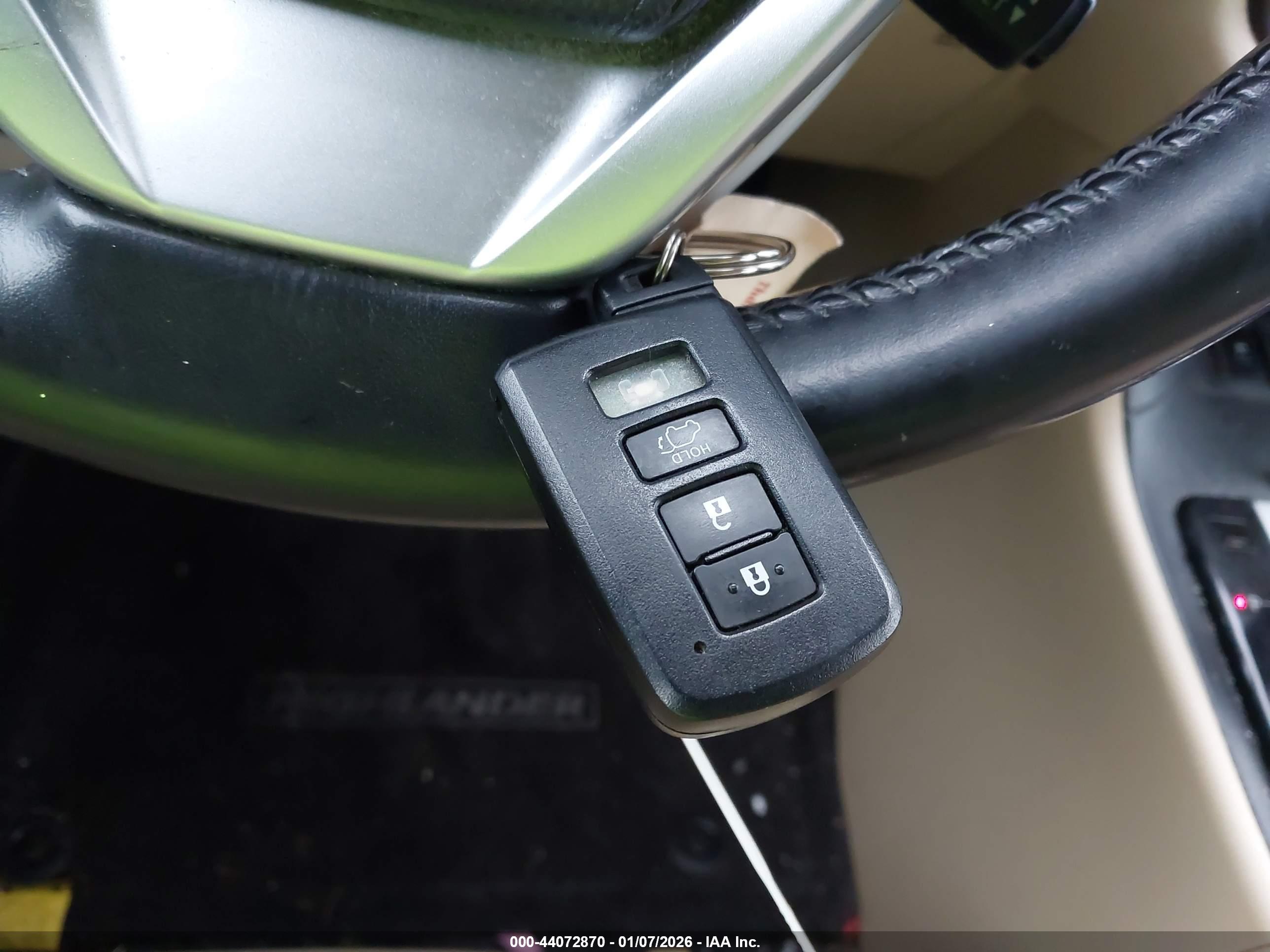 TOYOTA HIGHLANDER image 11