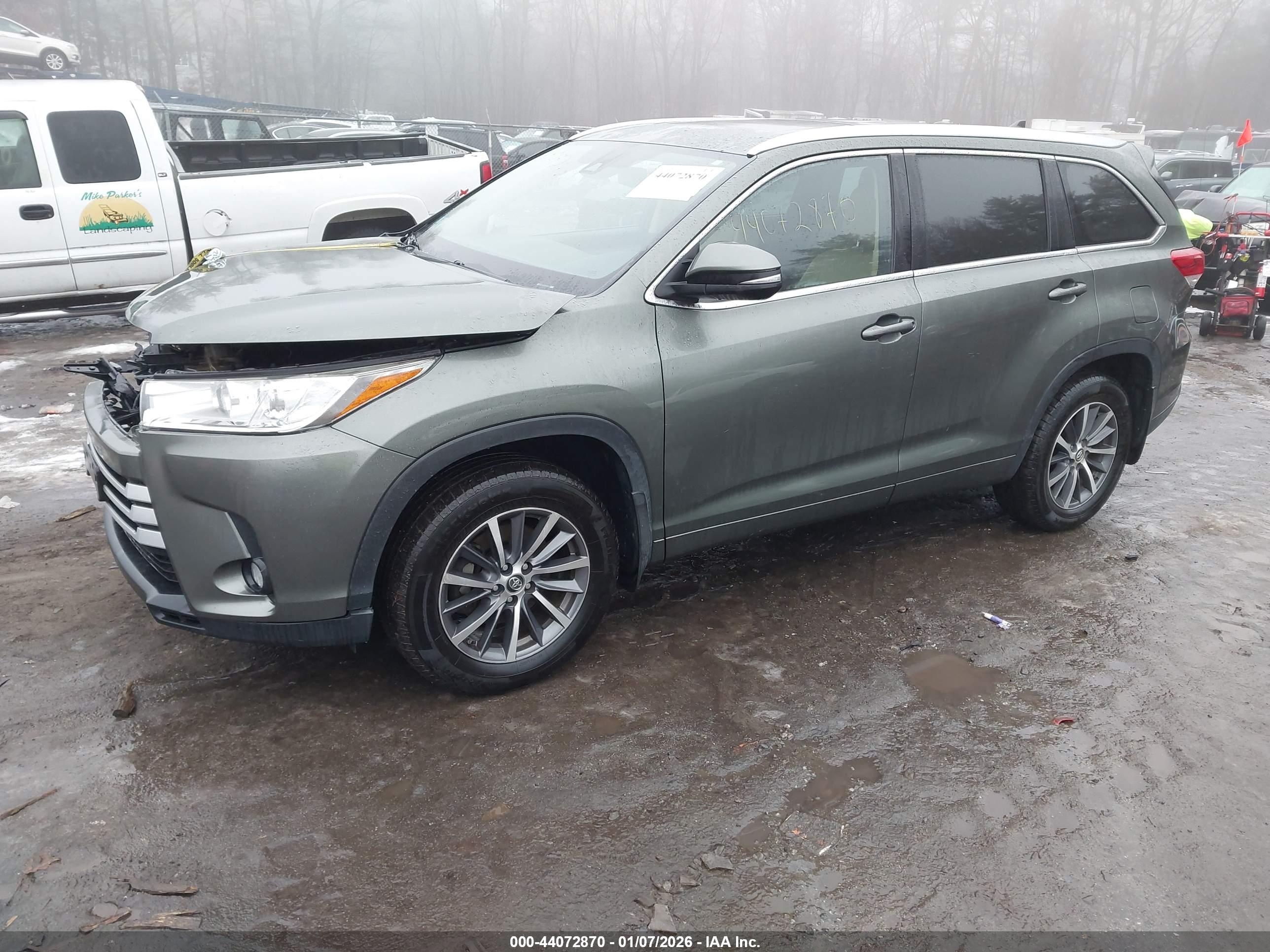 TOYOTA HIGHLANDER image 2