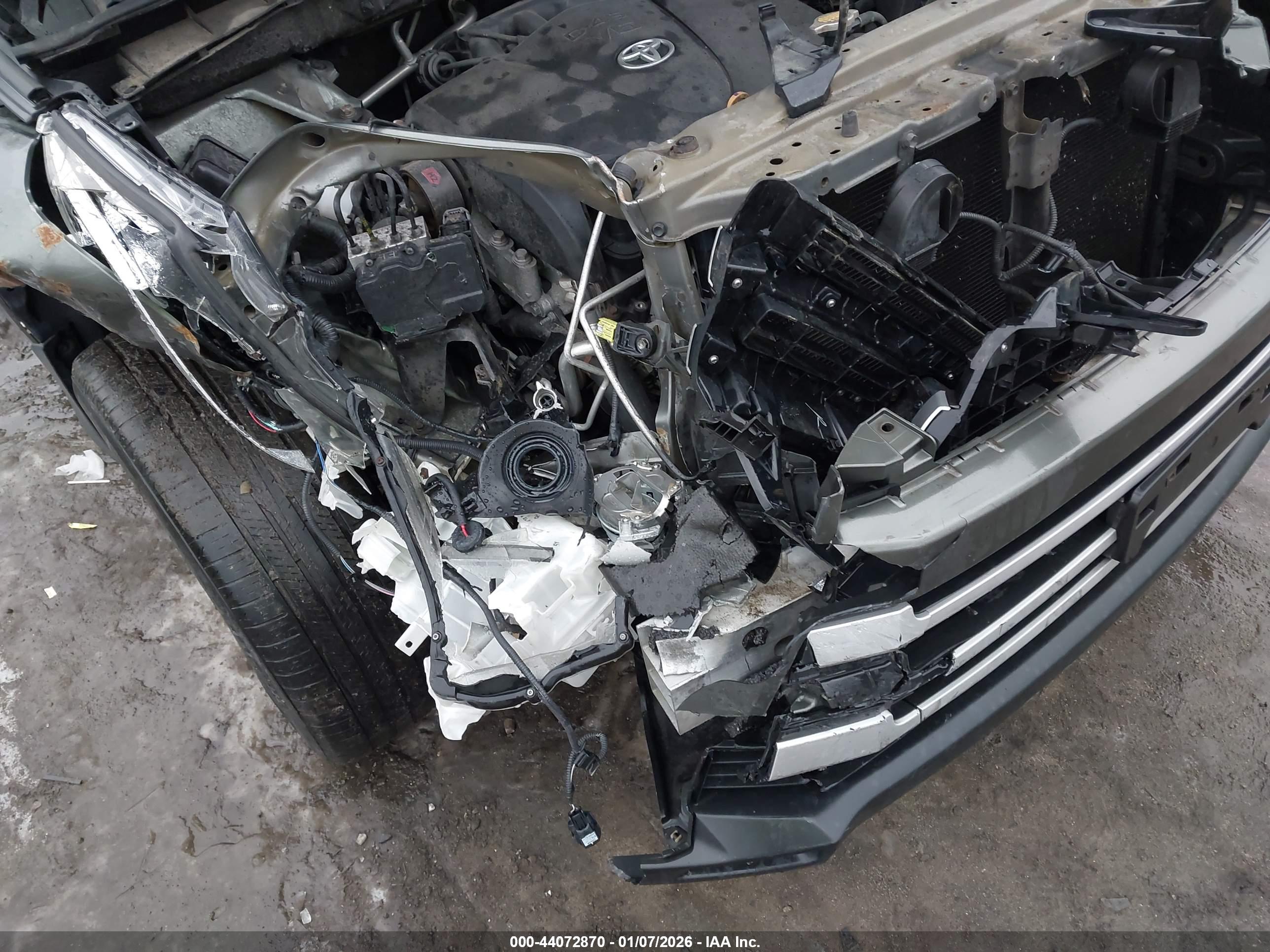 TOYOTA HIGHLANDER image 6