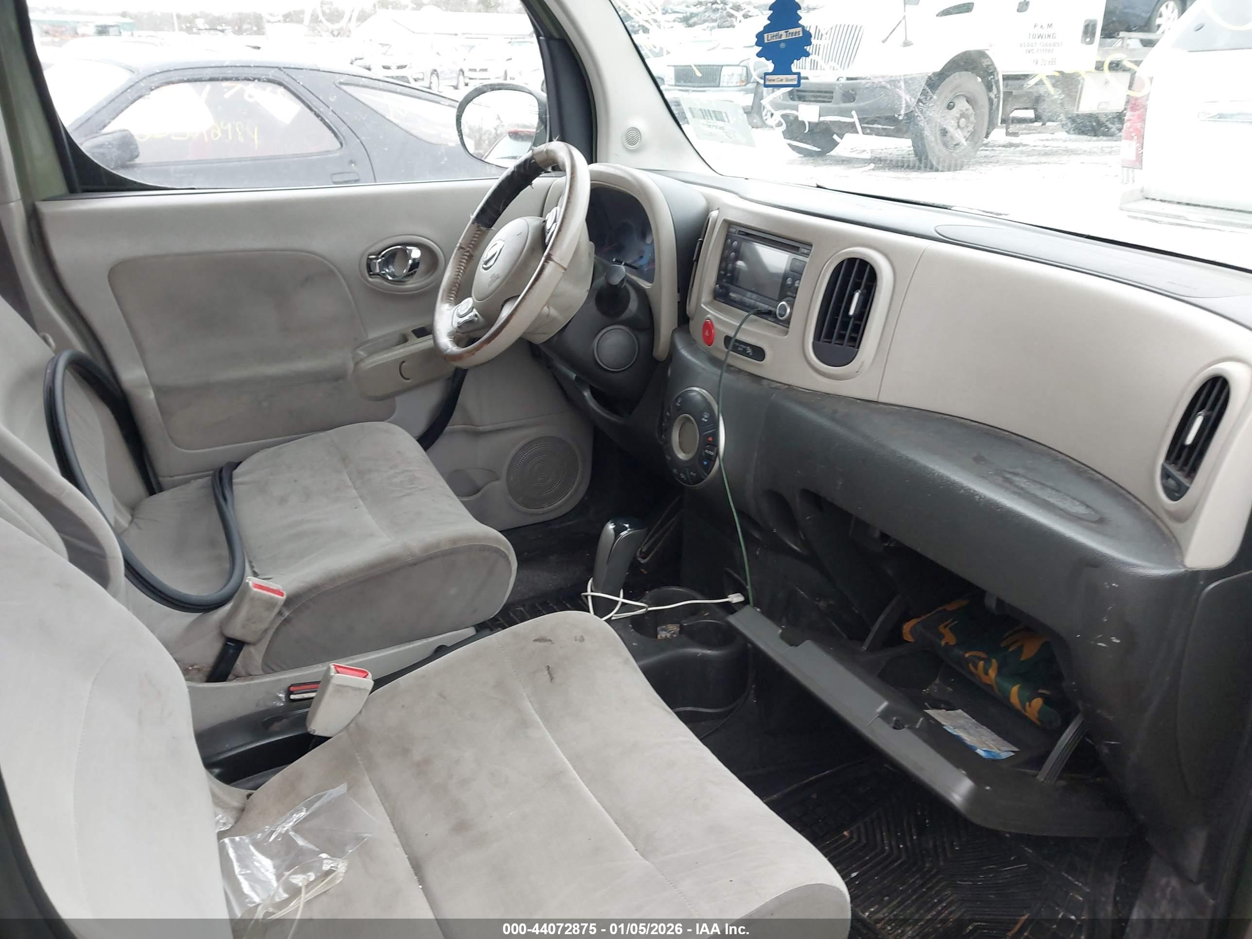 NISSAN CUBE image 5