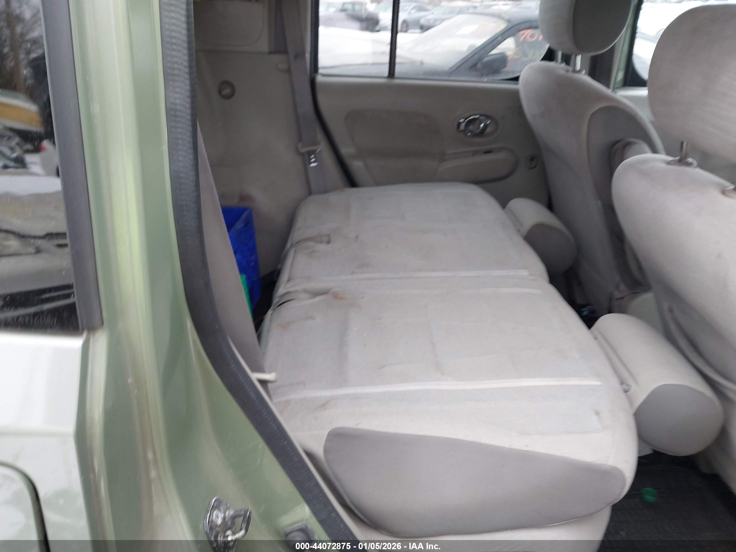 NISSAN CUBE image 8