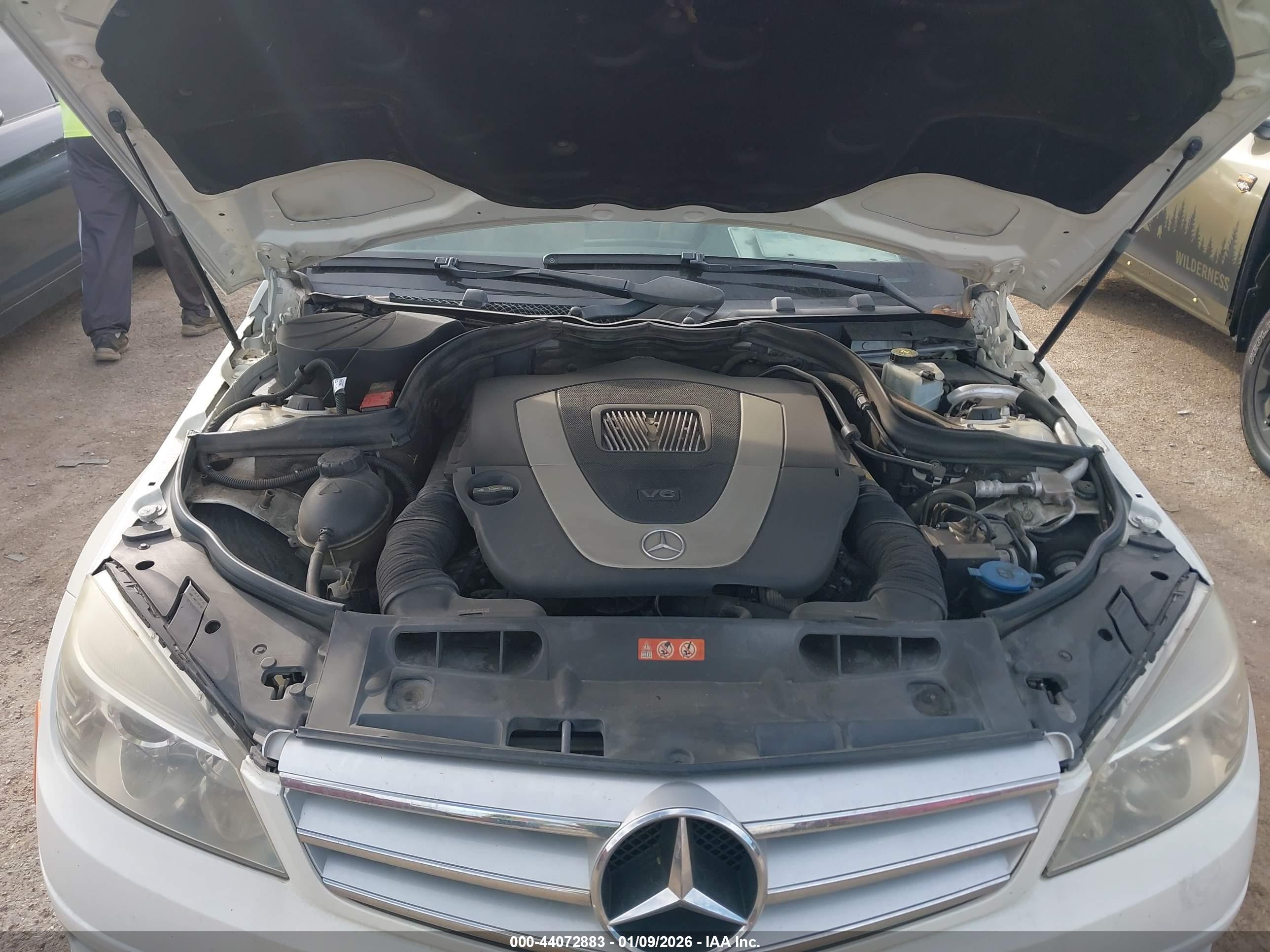 MERCEDES-BENZ C image 10