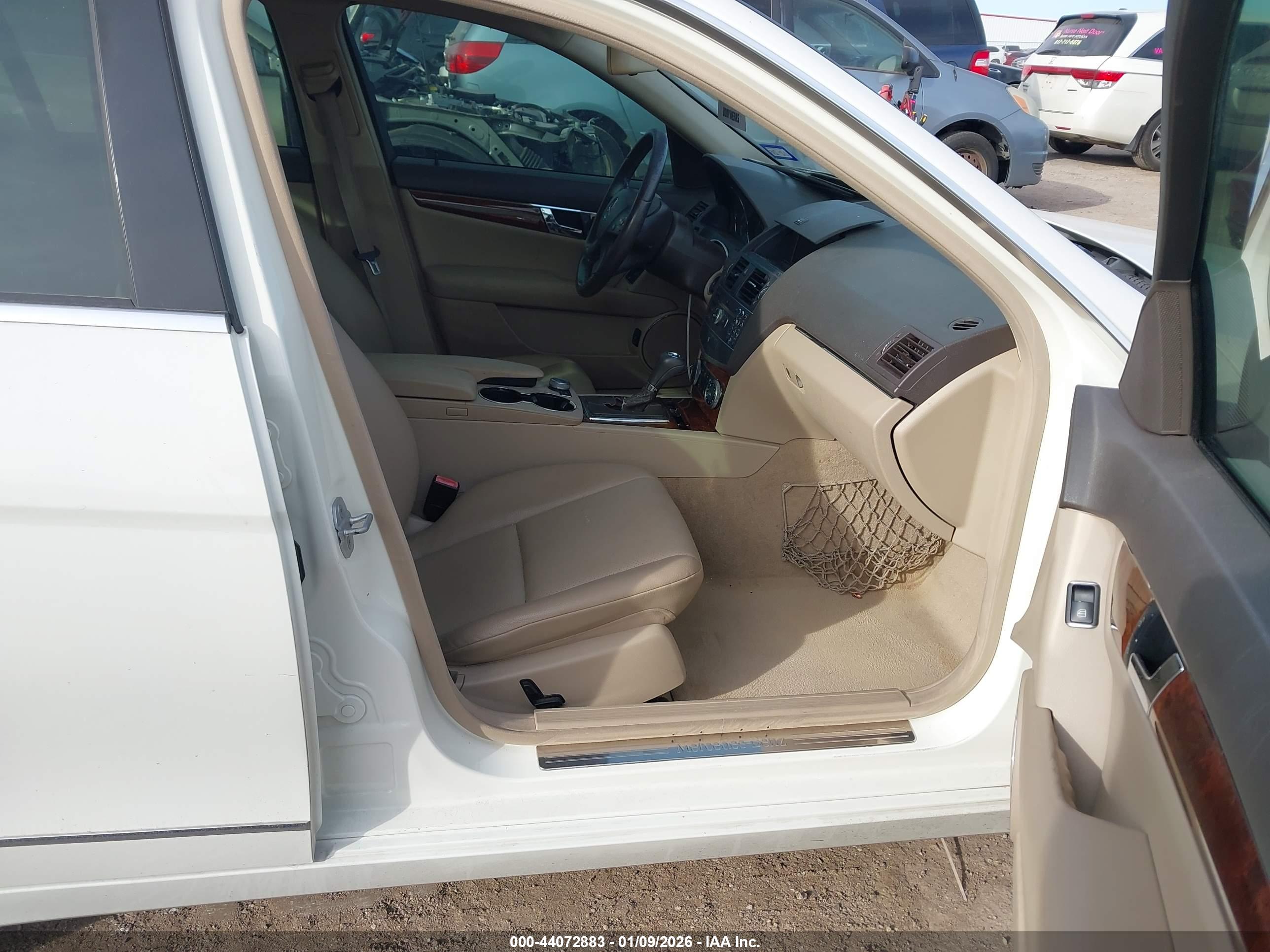 MERCEDES-BENZ C image 5