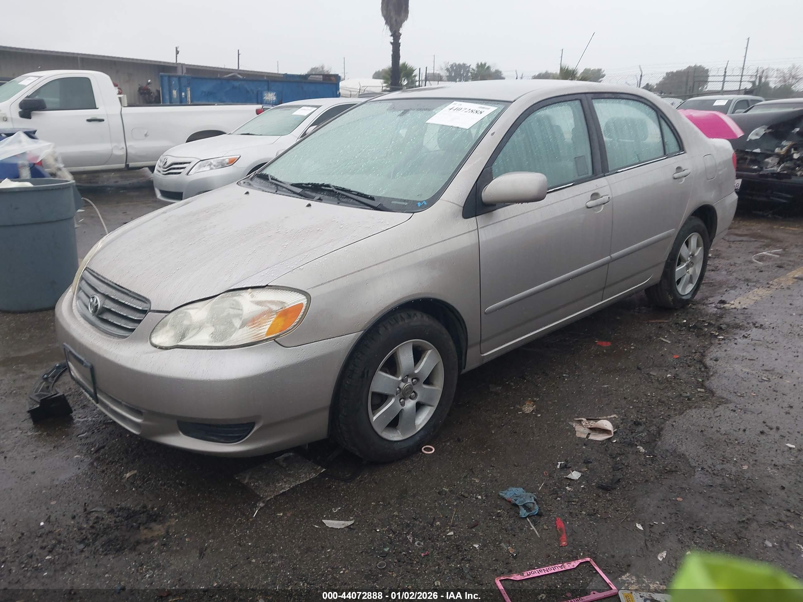 TOYOTA COROLLA image 2