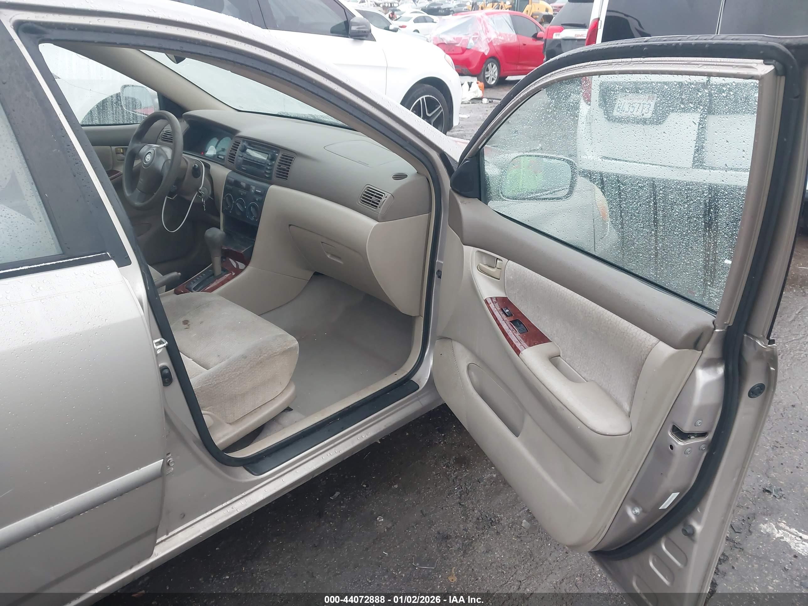 TOYOTA COROLLA image 5