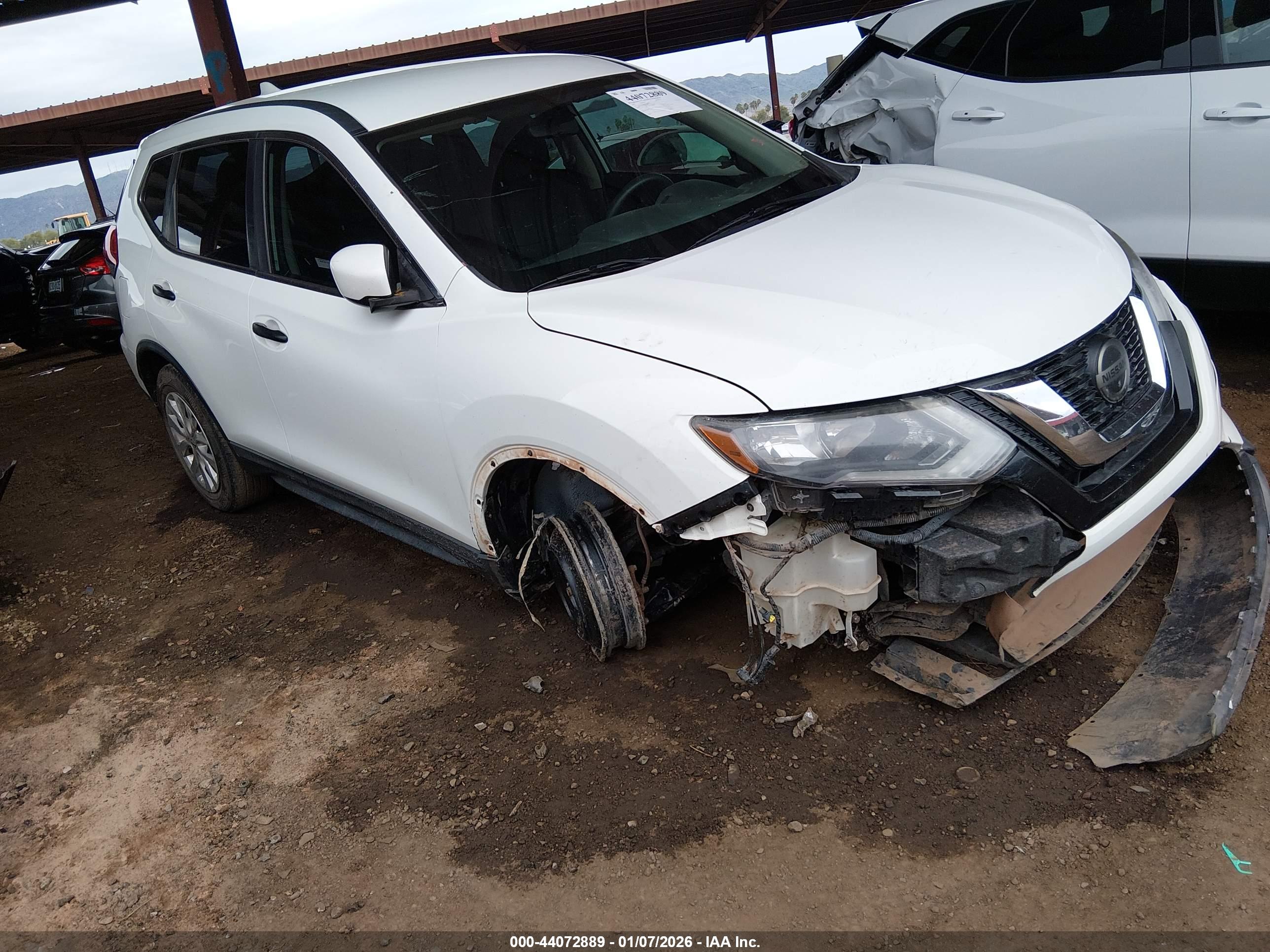NISSAN ROGUE image 6
