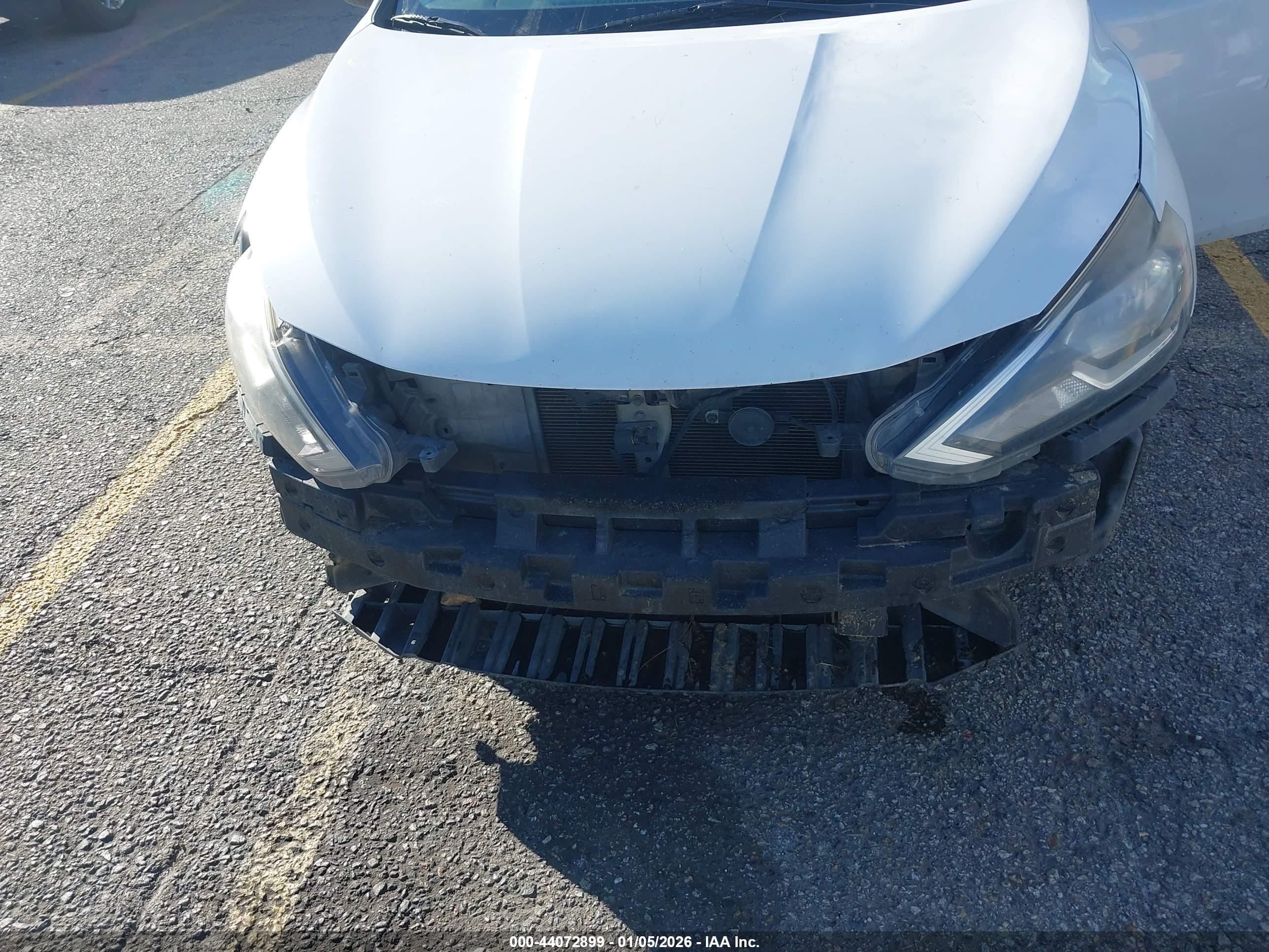 NISSAN SENTRA image 6